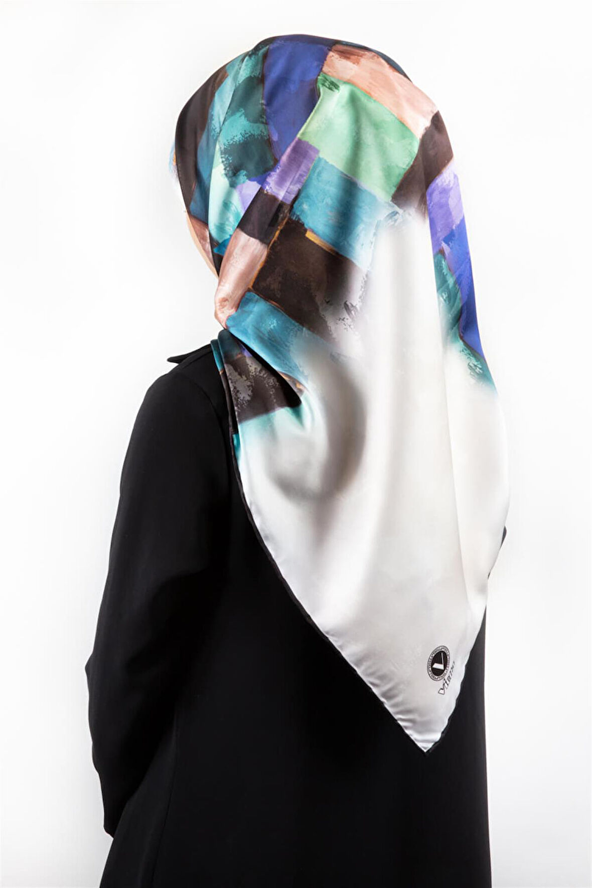 Twill Yağlı Boya Desenli İndigo Renkli 90x90 Eşarp (İpek İçermez) Kenar Dikiş Şekli El Dikişli