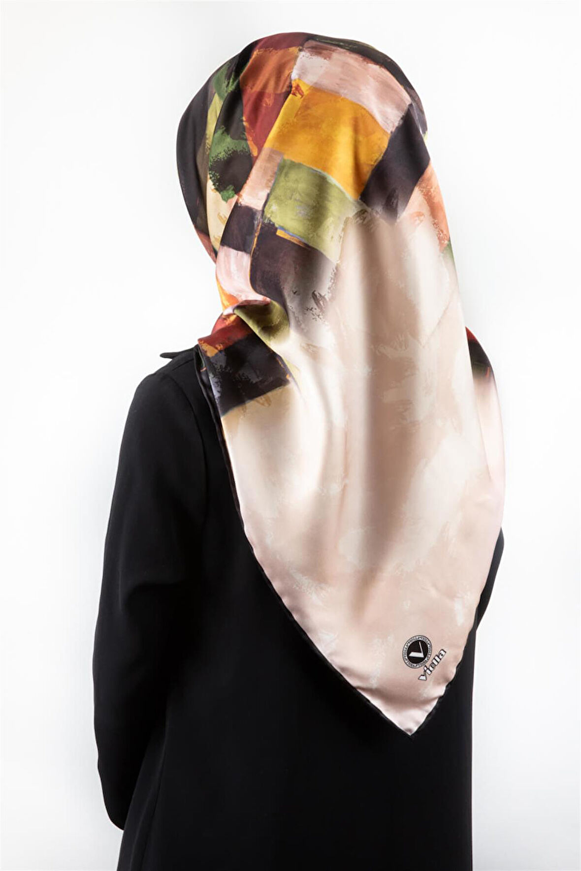 Twill Yağlı Boya Desenli Haki Renkli 90x90 Eşarp (İpek İçermez) Kenar Dikiş Şekli El Dikişli