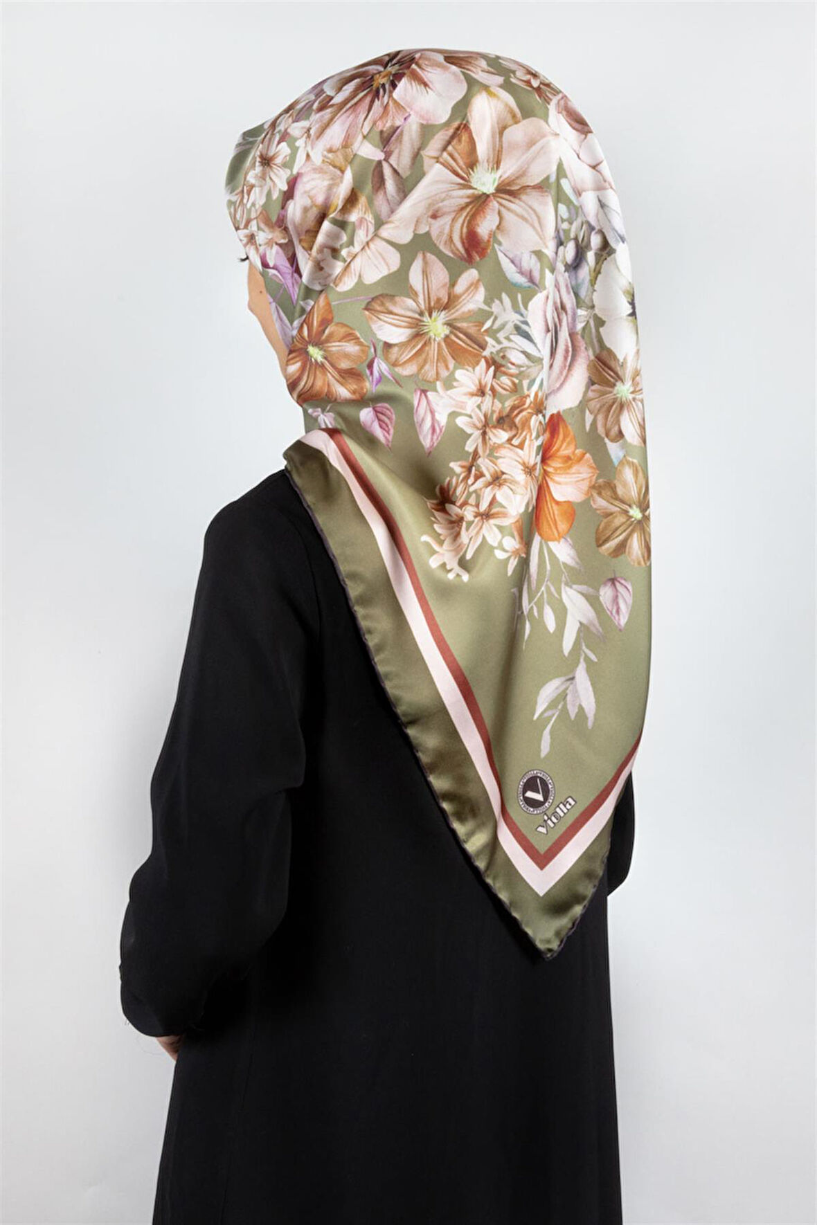 Twill Sonbahar Desenli Haki Renkli 90x90 Eşarp (İpek İçermez) Kenar Dikiş Şekli El Dikişli