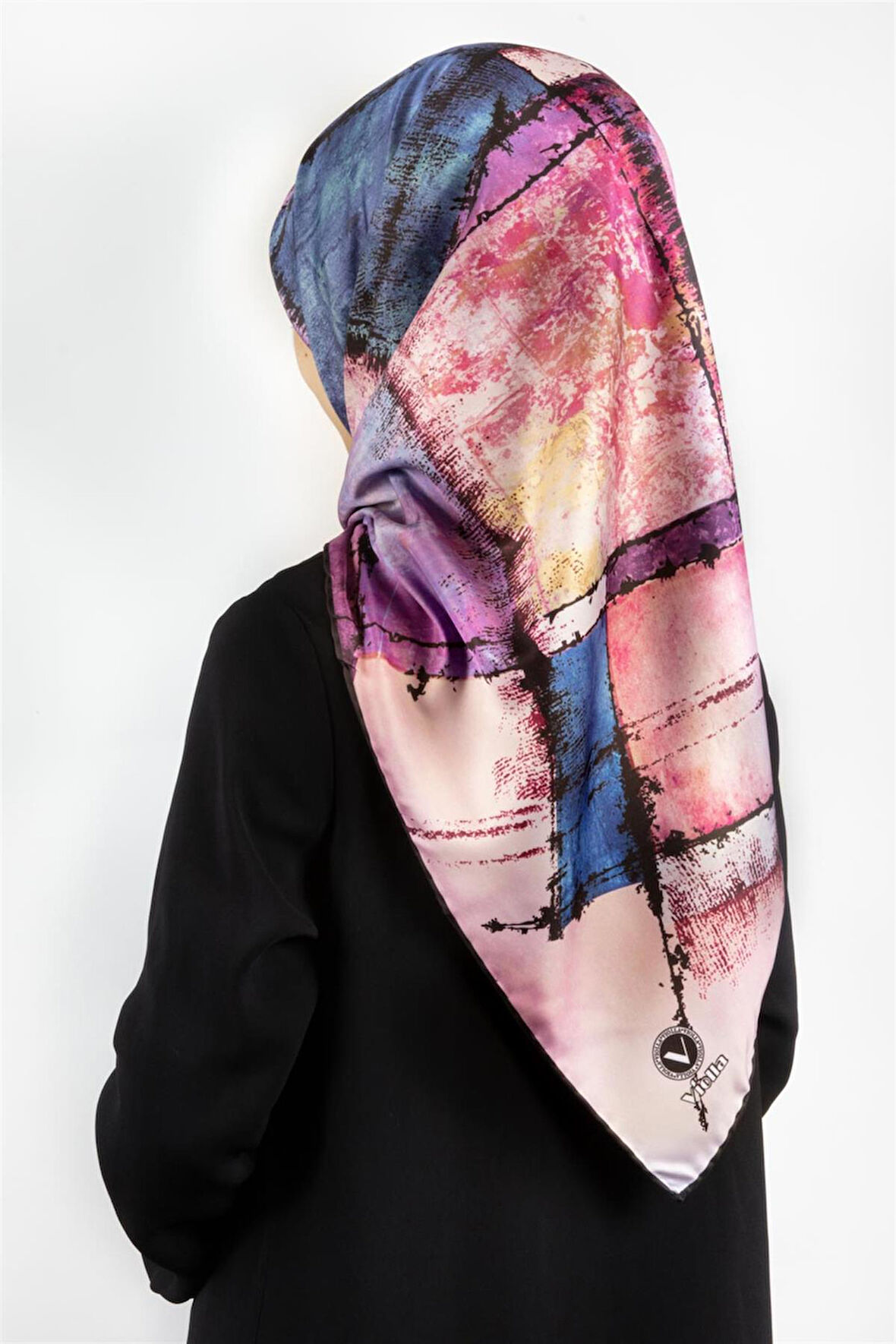 Twil Yamalı Ve Geometrik Desenli Lila Renkli 90x90 Eşarp (İpek İçermez) Dikim Şekli : El Dikişi