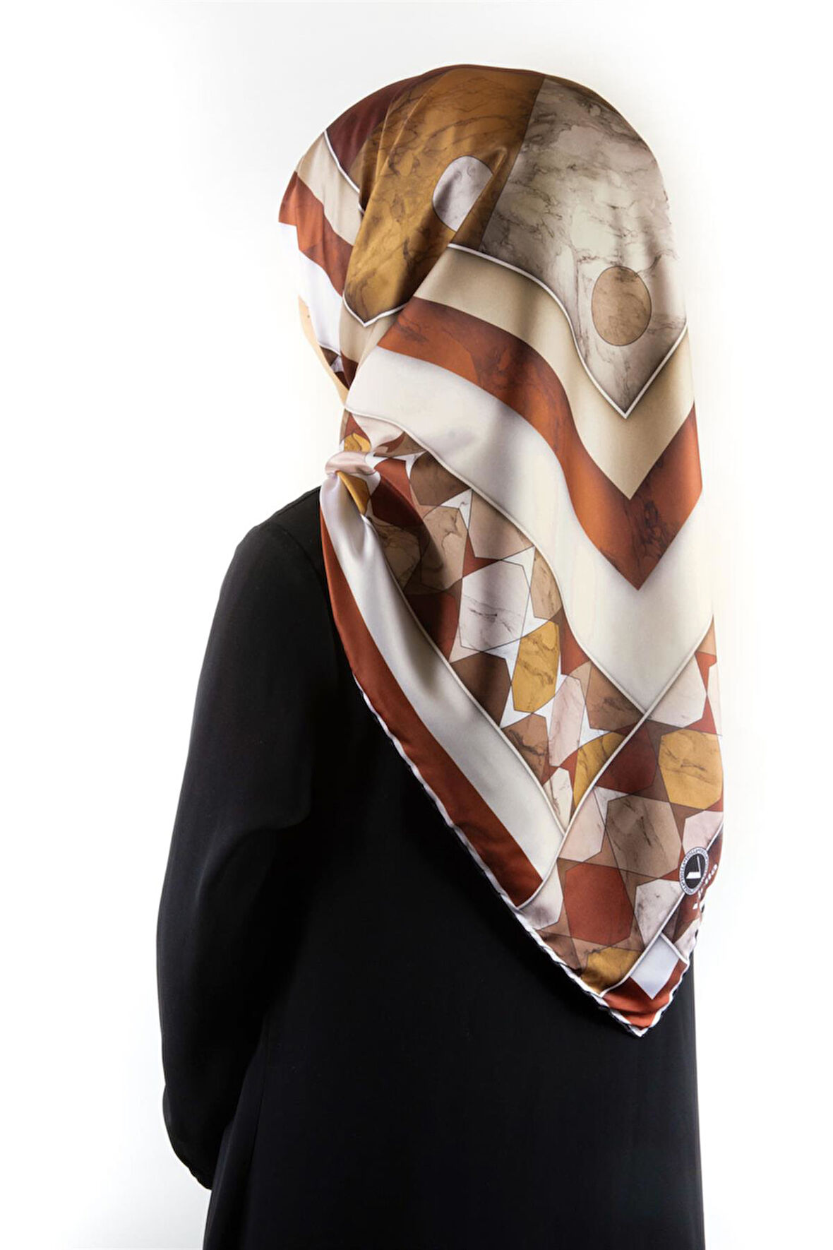 Twill Geometrik Mermer Desenli Taba Renkli 90x90 Eşarp (İpek İçermez) Kenar Dikiş Şekli El Dikişli