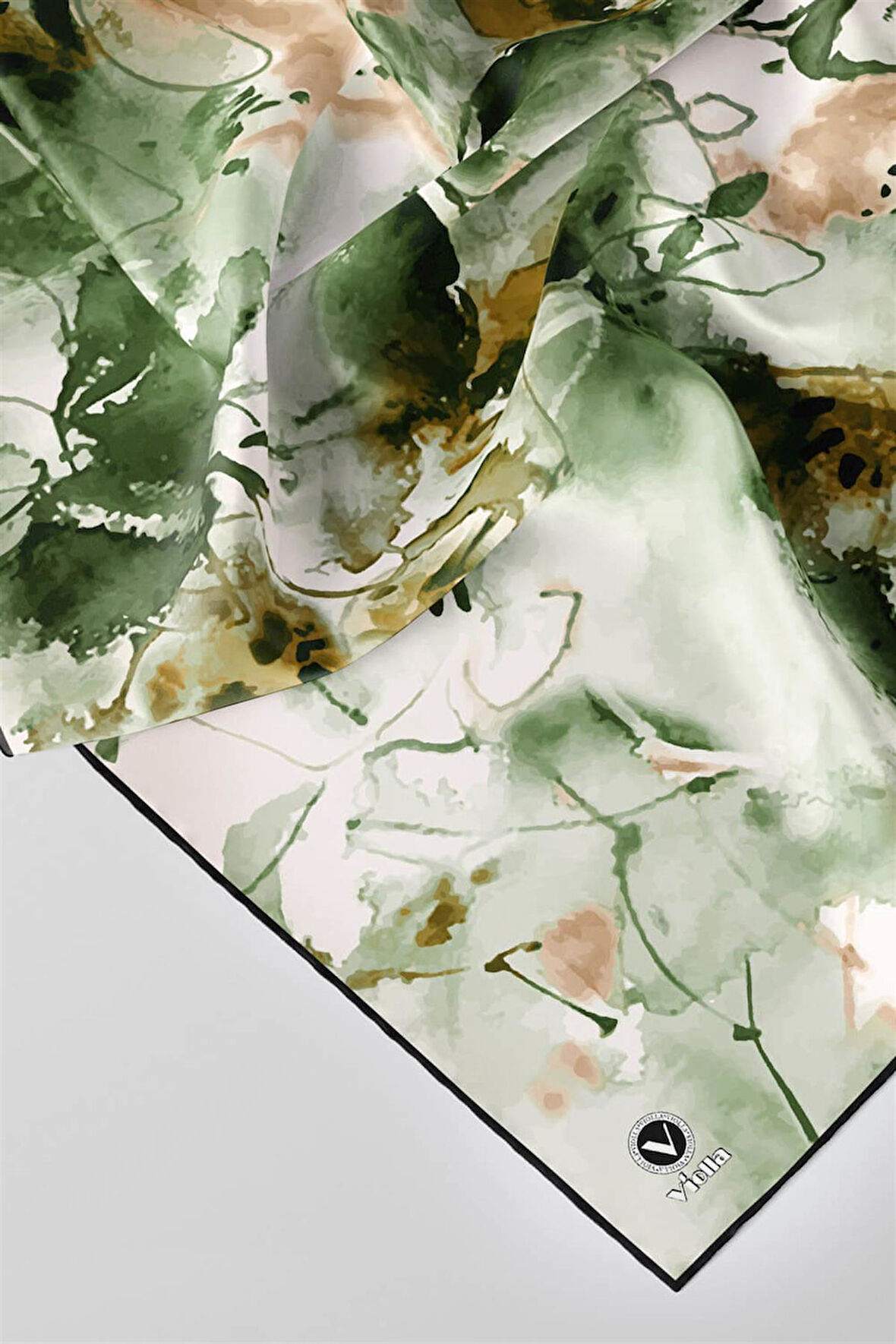 Twill Batik Çiçek Desenli Zümrüt Yeşili Renkli 90x90 Eşarp (İpek İçermez) Kenar Dikiş Şekli El Dikişli