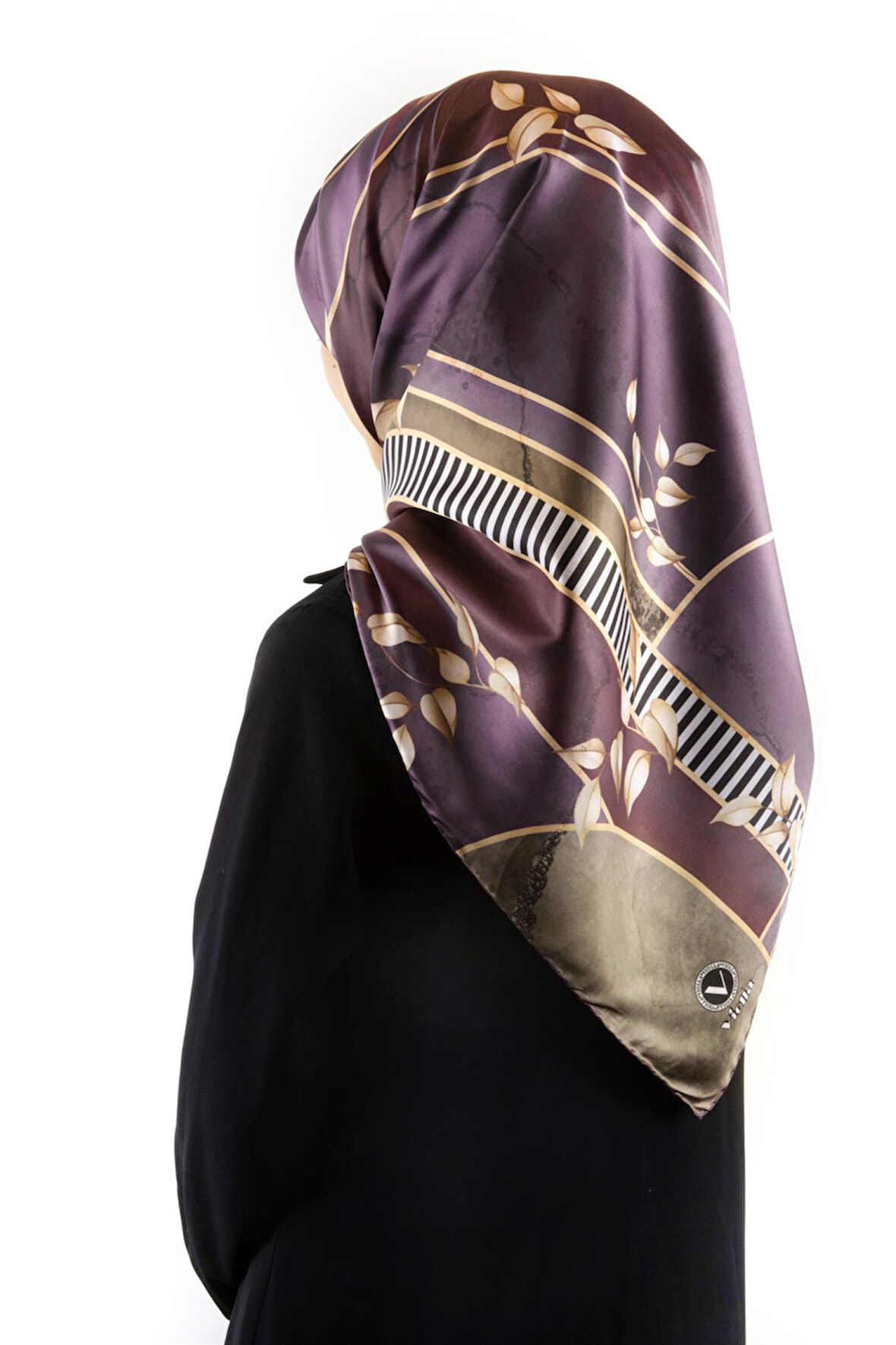 Twill Yapraklı Ve Geometrik Desenli Mürdüm Renkli 90x90 Eşarp (İpek İçermez) Kenar Dikiş Şekli El Dikişli