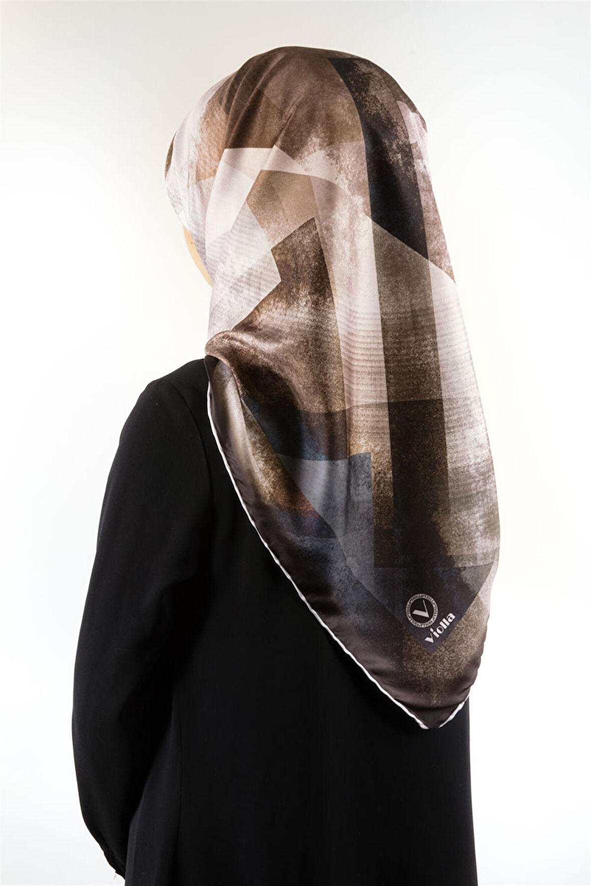 Twill Batik Desenli Vizon - İndigo Renkli 90x90 Eşarp (İpek İçermez) Dikim Şekli : El Dikişi