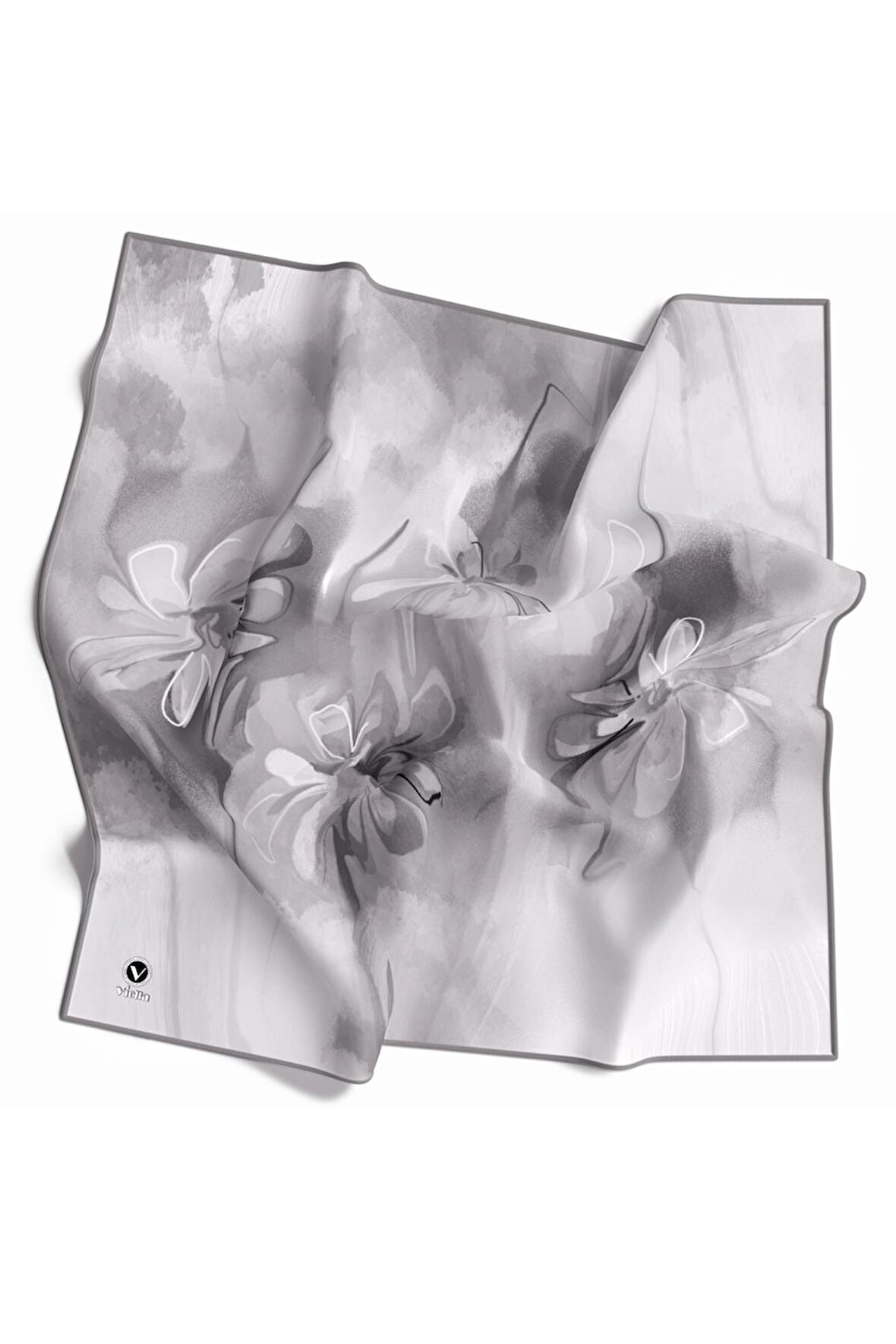 Twill Batik Çiçek Desenli Gümüş Renkli 90x90 Eşarp (İpek İçermez) Kenar Dikiş Şekli El Dikişli