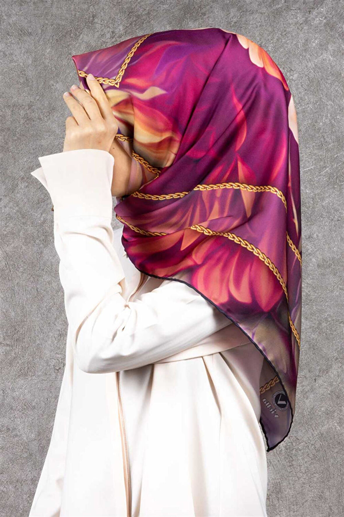 Twill Gül Desenli Fuşya - Somon Renkli 90x90 Eşarp (İpek İçermez) Kenar Dikiş Şekli El Dikişli