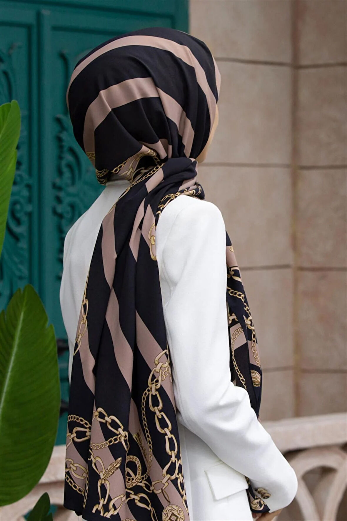 LÜKS MEDİNE İPEĞİ ÇİZGİLİ VE ZİNCİR DESENLİ SİYAH - VİZON RENKLİ 75X195 KIRIŞMAZ ŞAL MOSS KREP DİKİŞ TİPİ İTALYAN DİKİŞLİ