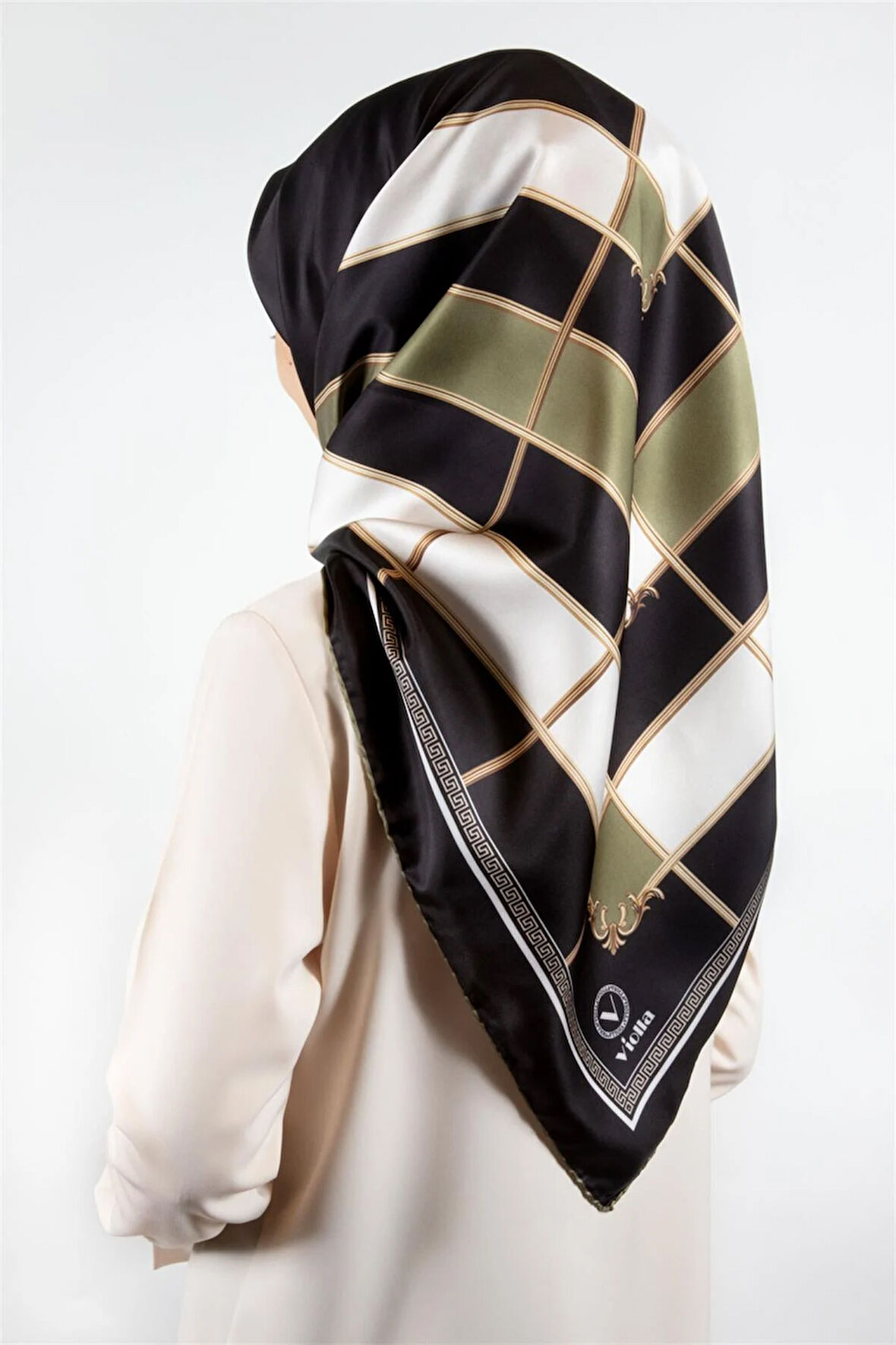 Twill Gold Detaylı Kareli Desenli Haki Renkli 90x90 Eşarp (İpek İçermez) Kenar Dikiş Şekli El Dikişli