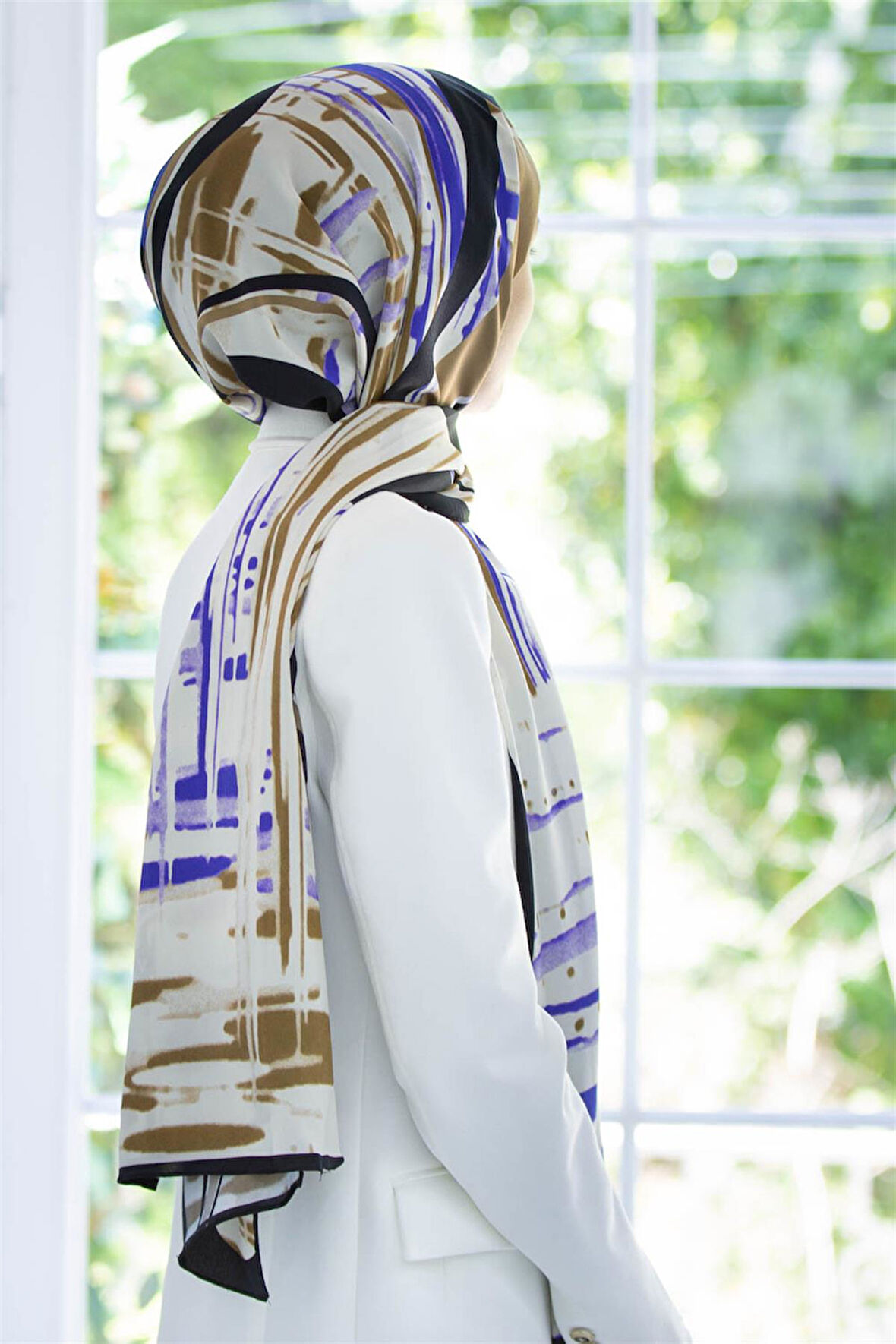 LÜKS MEDİNE İPEĞİ GEOMETRIK DESENLİ SAKS RENKLİ 75X195 KIRIŞMAZ ŞAL MOSS KREP DİKİŞ TİPİ İTALYAN DİKİŞLİ