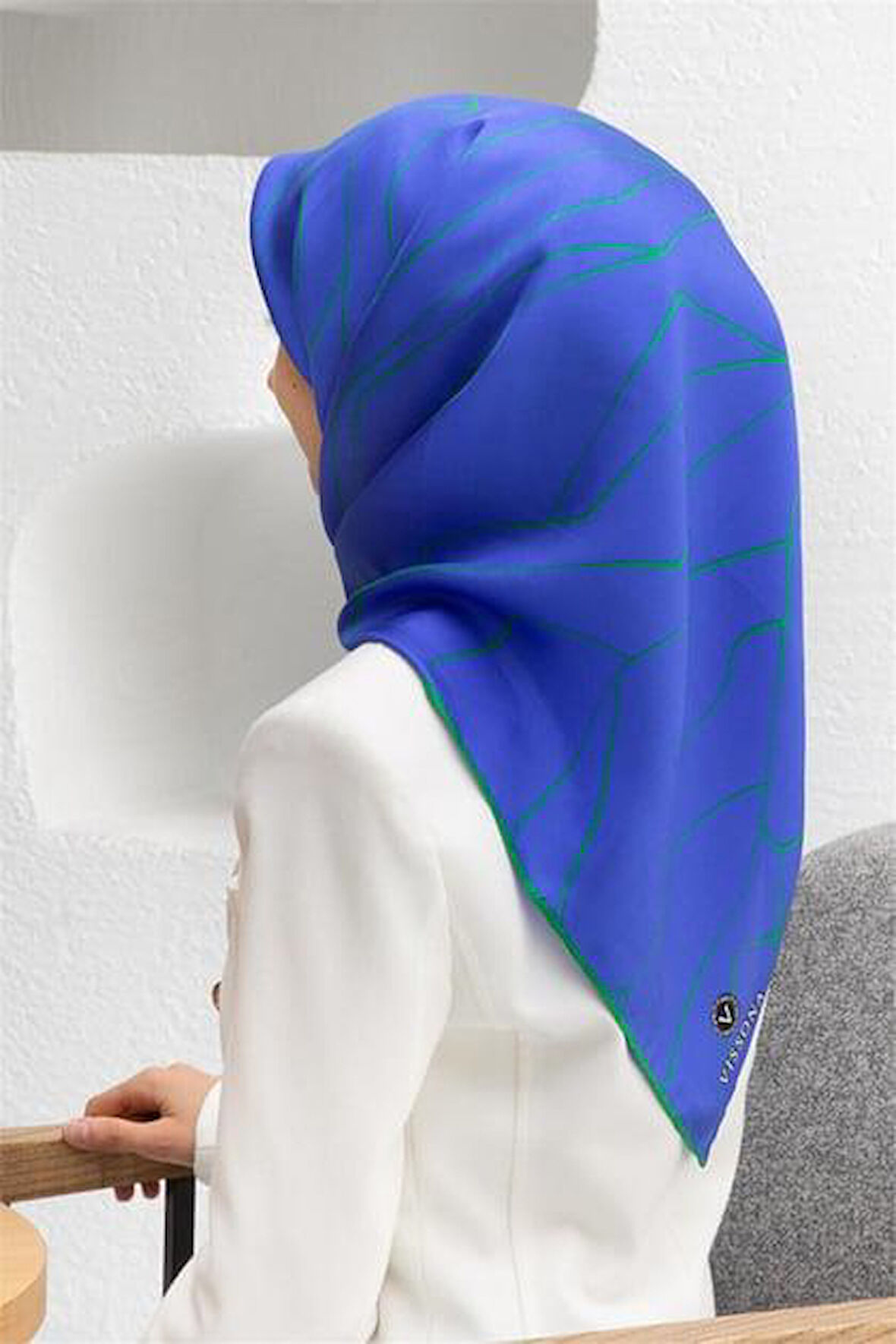 Vissona Tivil İpek Eşarp 60801 - 25 - 0032 - 0036 Saks Çizgi Desen