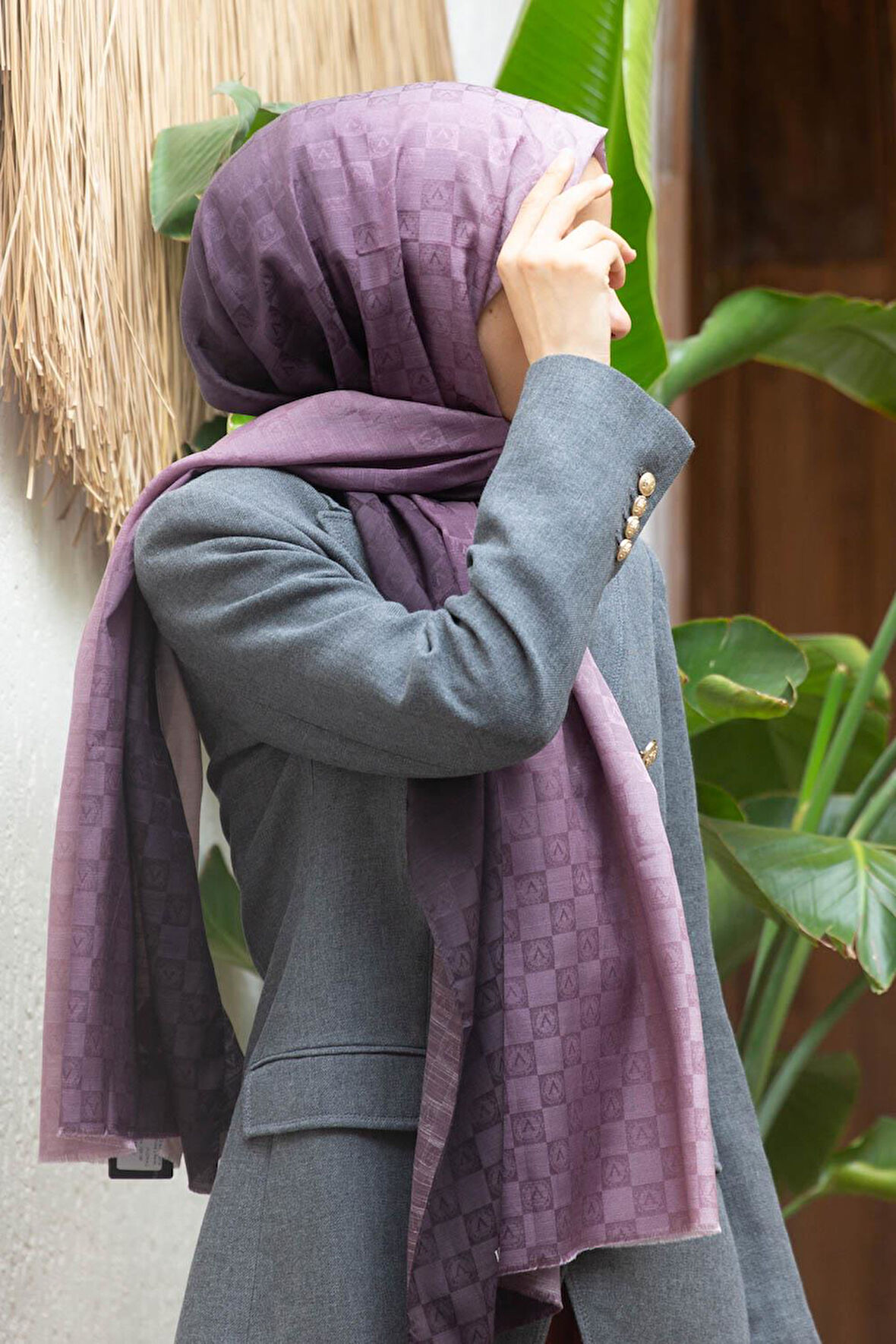 Vissona %57 İPEK %43 PAMUK Degrade Desenli Pudra 2 Renkli Şal -  70x190 Dikiş Tipi İtalyan Dikişli