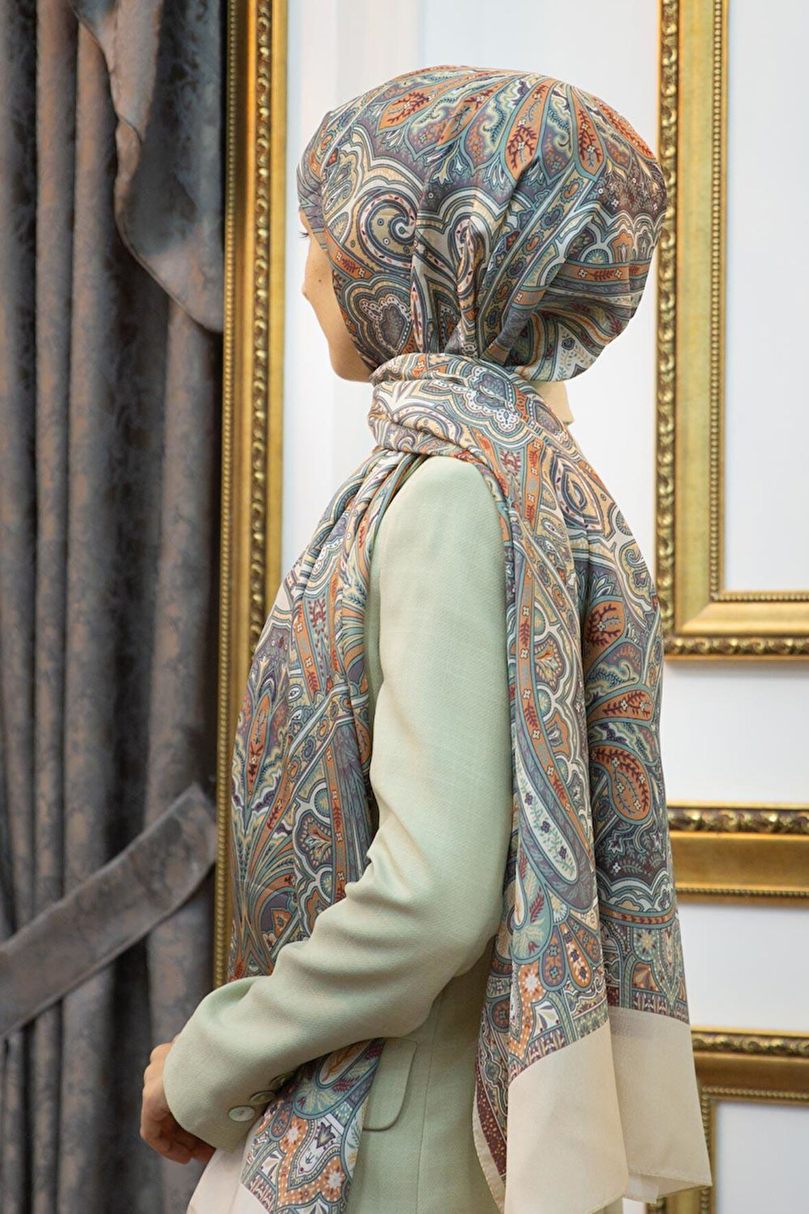 %100 İpek Etnik Desenli Sütlükahve Renkli 92x210 Şal