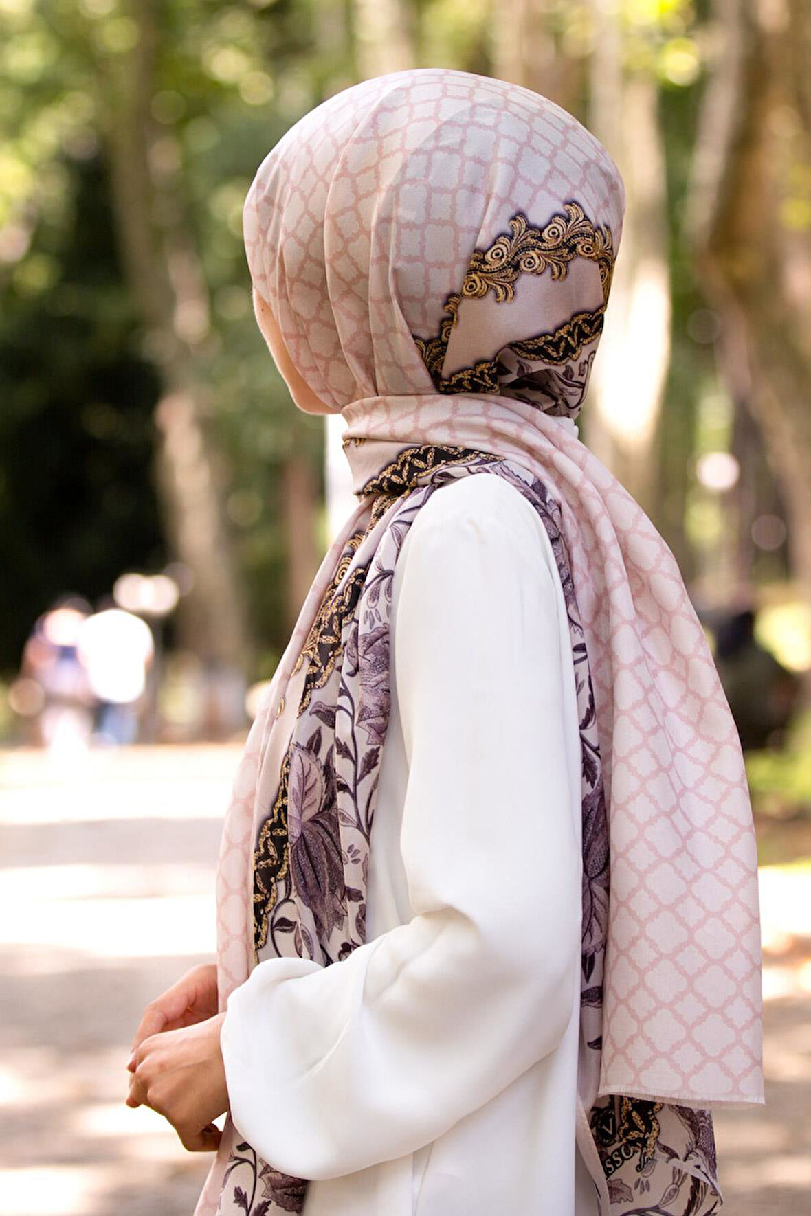 %100 İpek Yaprak Desenli Pudra - Gold Renkli 92x210 Şal