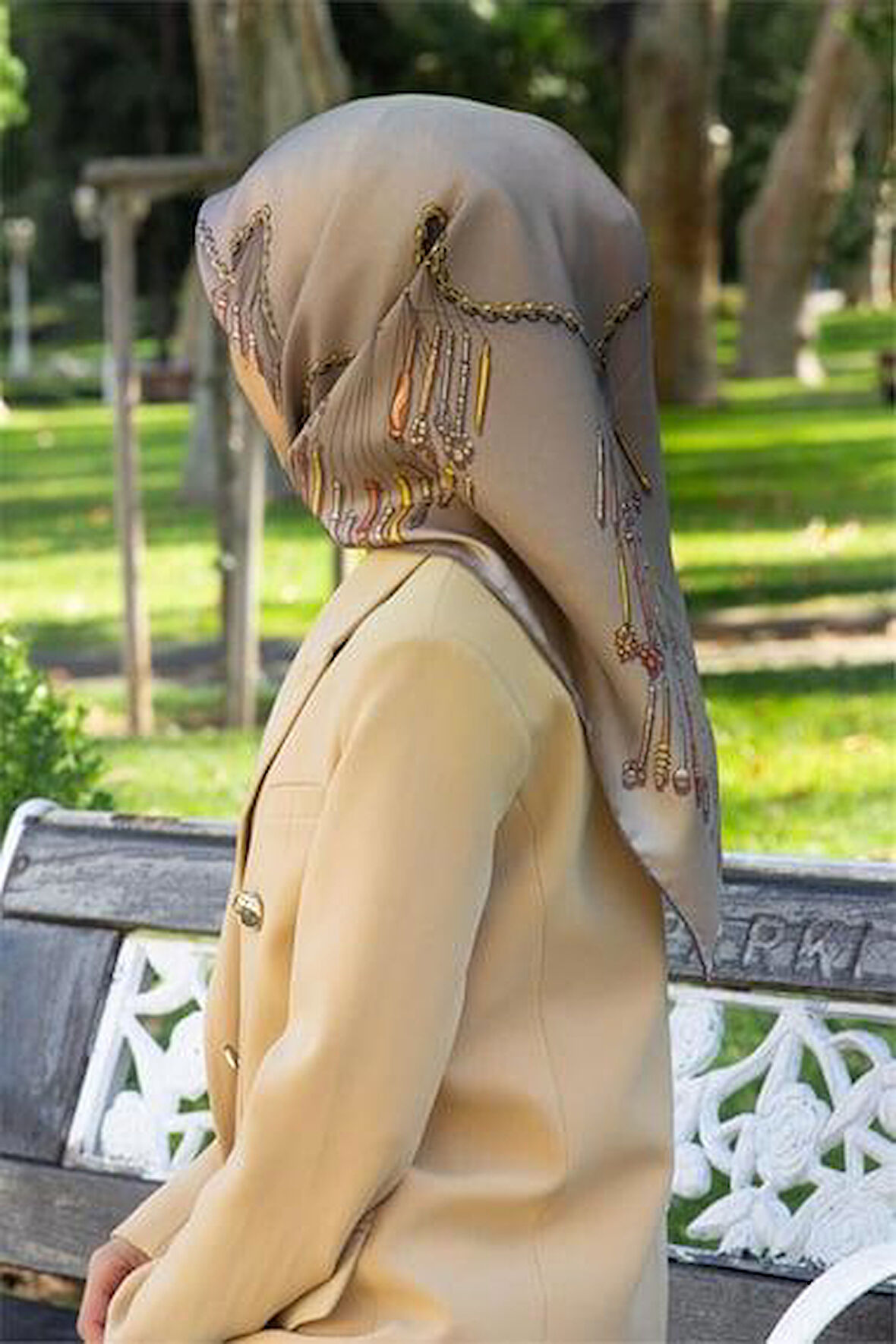 Vissona Tivil İpek Eşarp 61009 -4 - 0008 Sütlü Kahve Soyut Desen