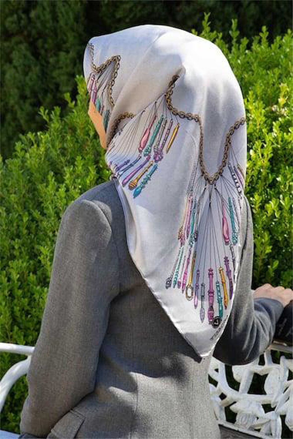 Vissona Tivil İpek Eşarp 61009 -10 - 0028 Gri Soyut Desen