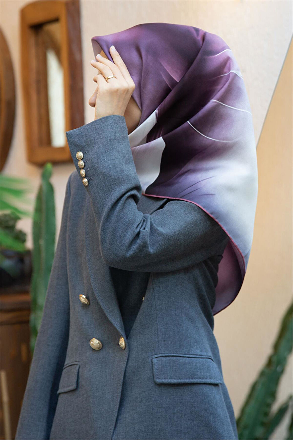 %100 Twill İpek Degrade Duman Gri - Pudra Renkli 90x90 Eşarp Dikim Şekli : El Dikişi