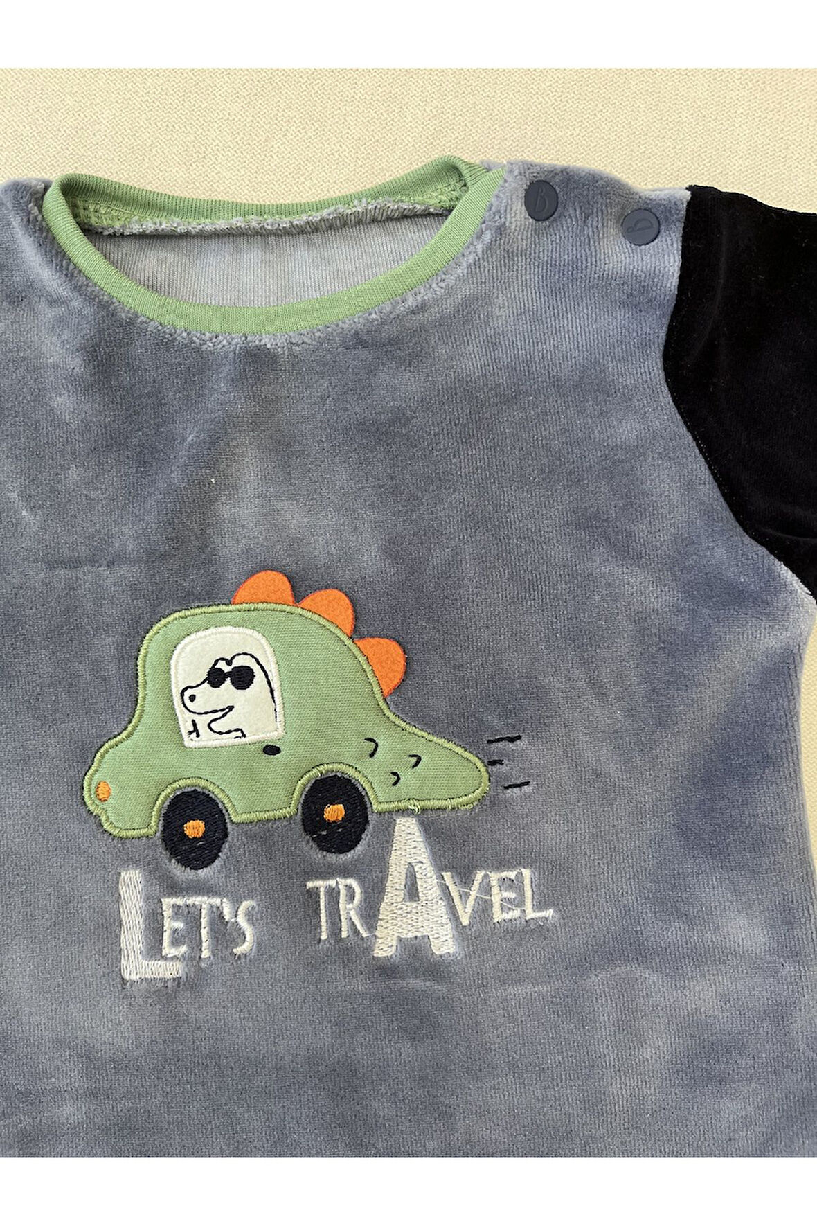 arabalı dinozor 2'li kadife takım