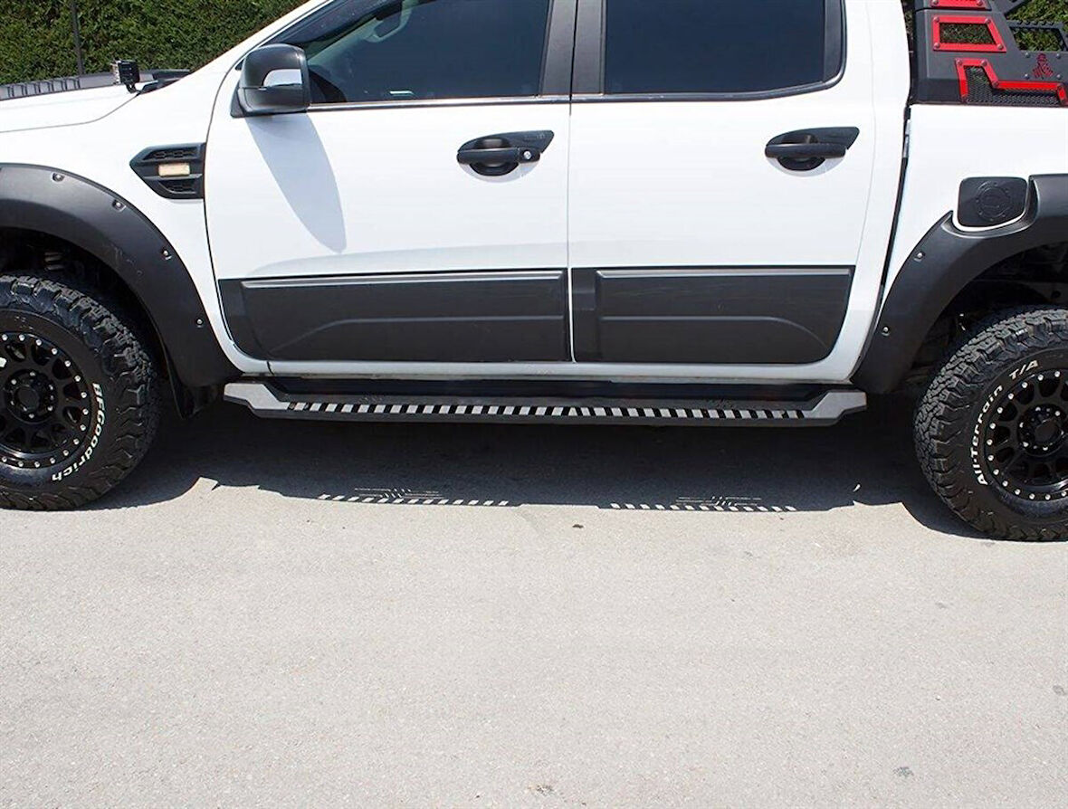 OMSA Mitsubishi L200 Dakar Yan Basamak Siyah V1 2015-2019 Arası