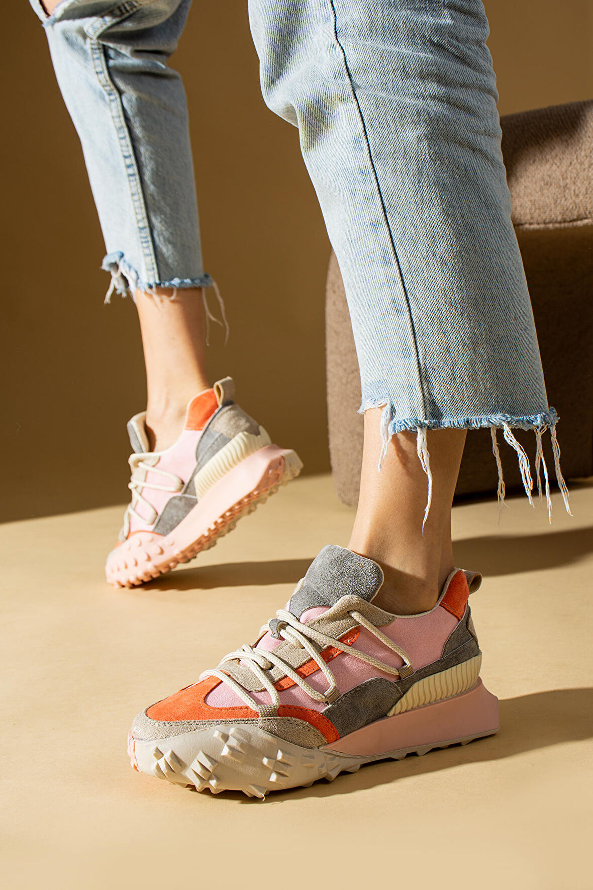 Yeni Sezon Kalın Taban Bağcıklı Moda Kadın Sneakers 36-144-23