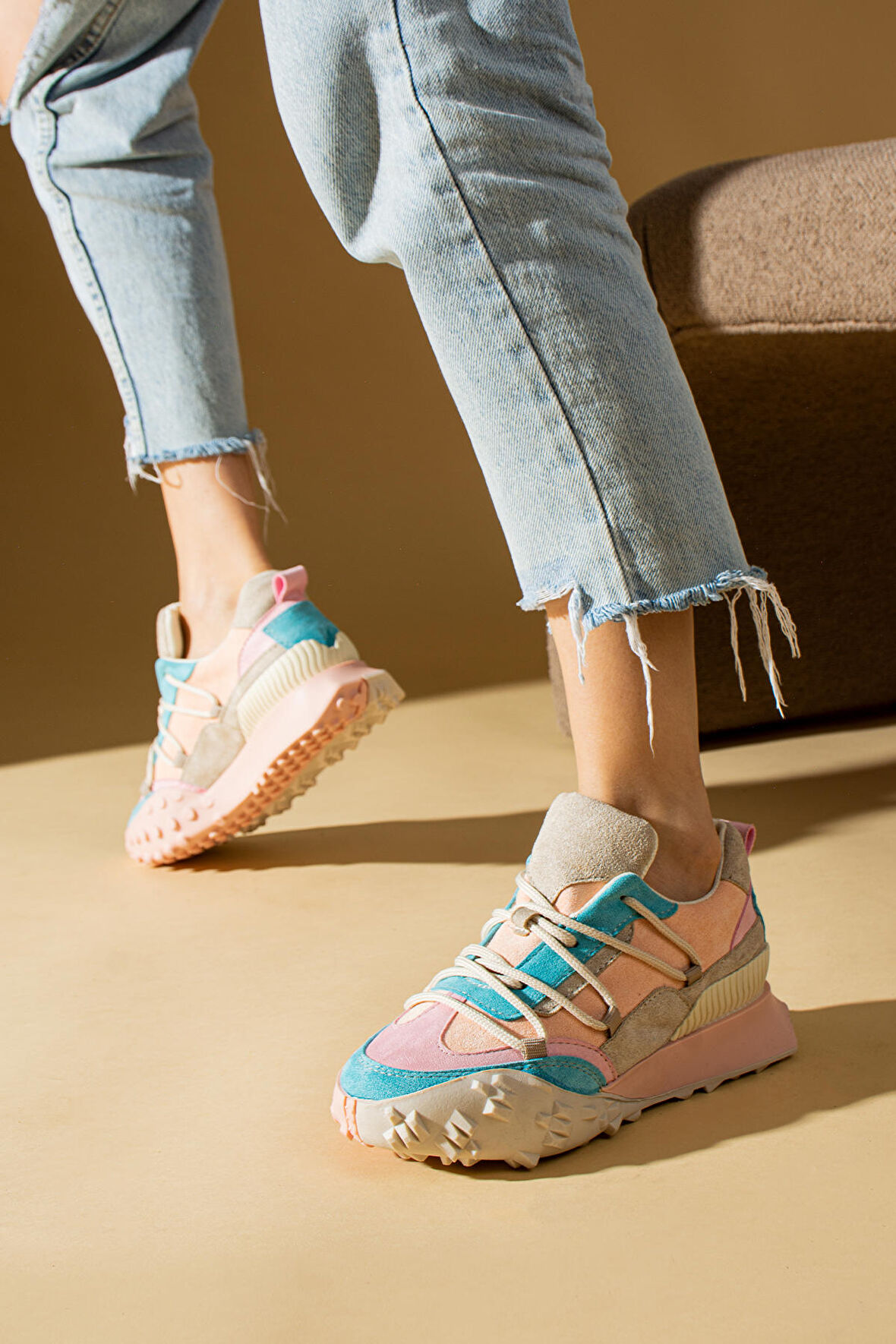 Yeni Sezon Kalın Taban Bağcıklı Moda Kadın Sneakers 36-144-23
