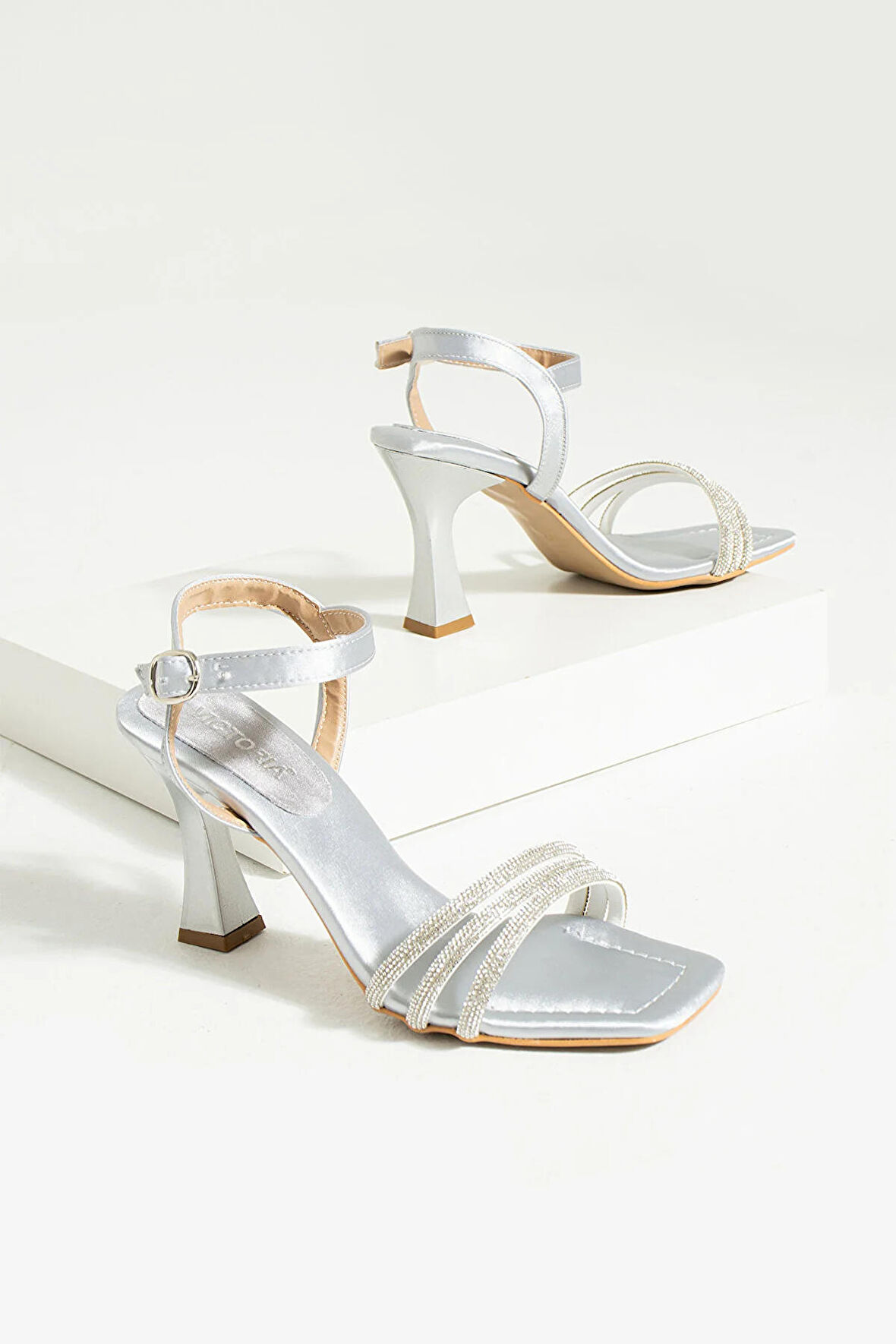 Pembe Potin Özel Seri Taşlı 3 Bant Tokalı Kadın Abiye Ayakkabı 012-390-23Saten