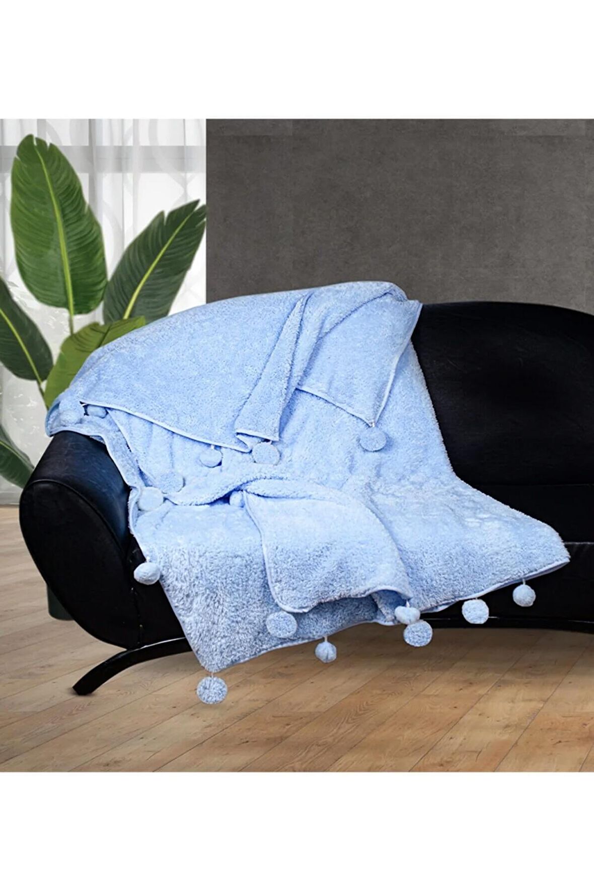 Ponponlu 200*220 cm  Pelüş Tv Battaniyesi