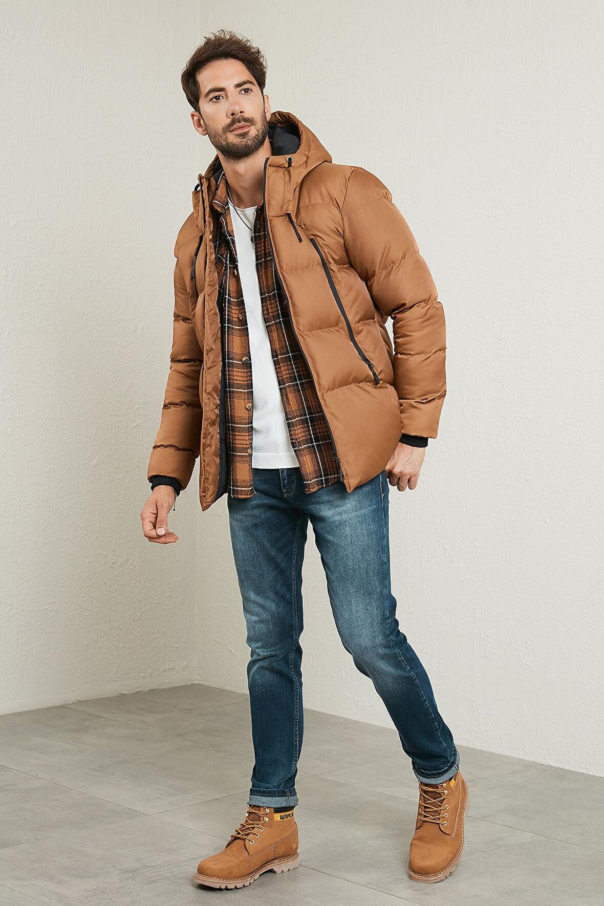 Buratti Kapüşonlu Suya ve Rüzgara Dayanıklı Soğuk Geçirmez Slim Fit Mont Erkek MONT 5717101