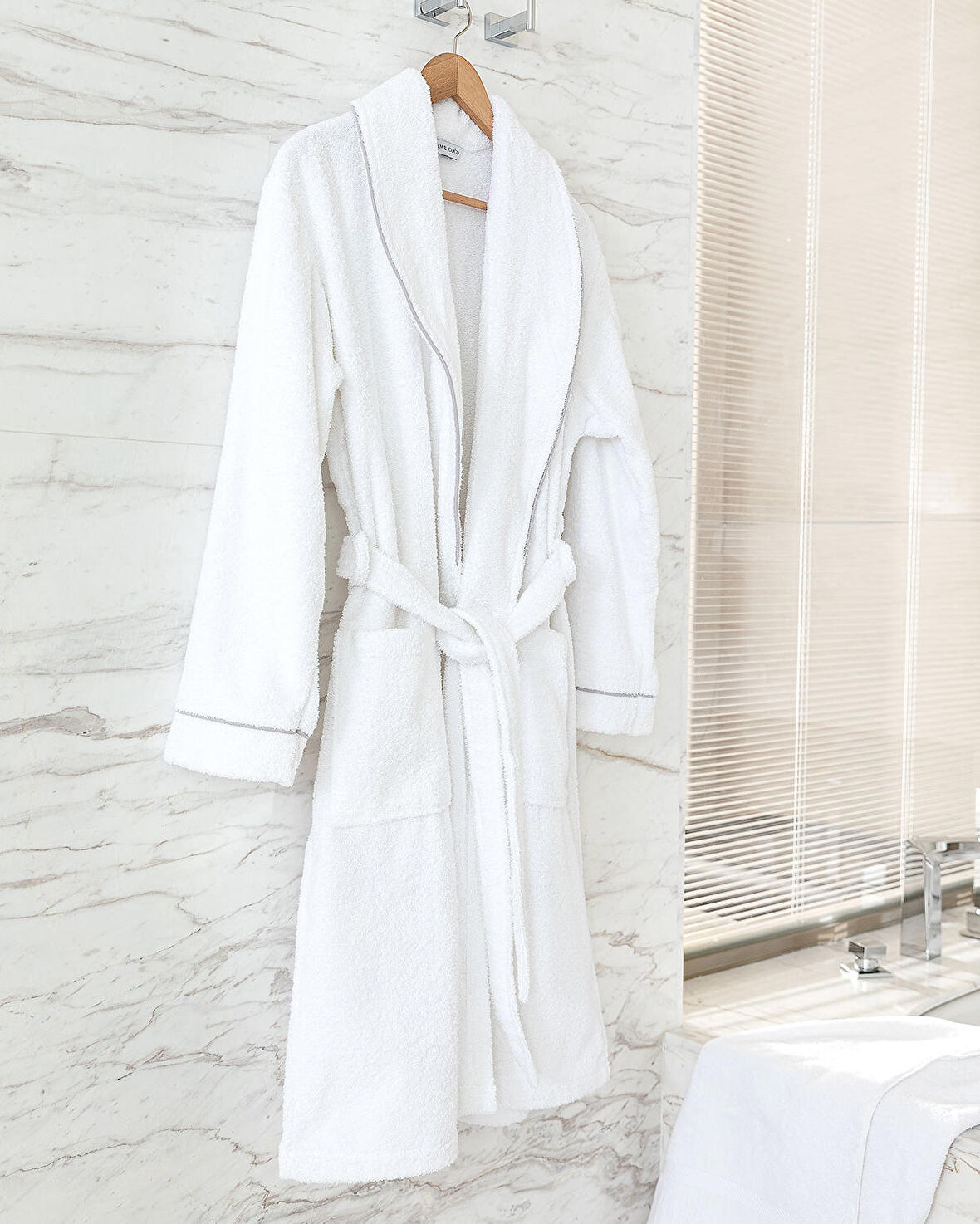 Madame Coco Celestiel Şalyaka Unisex %100 Pamuk Bornoz - Otel Koleksiyon