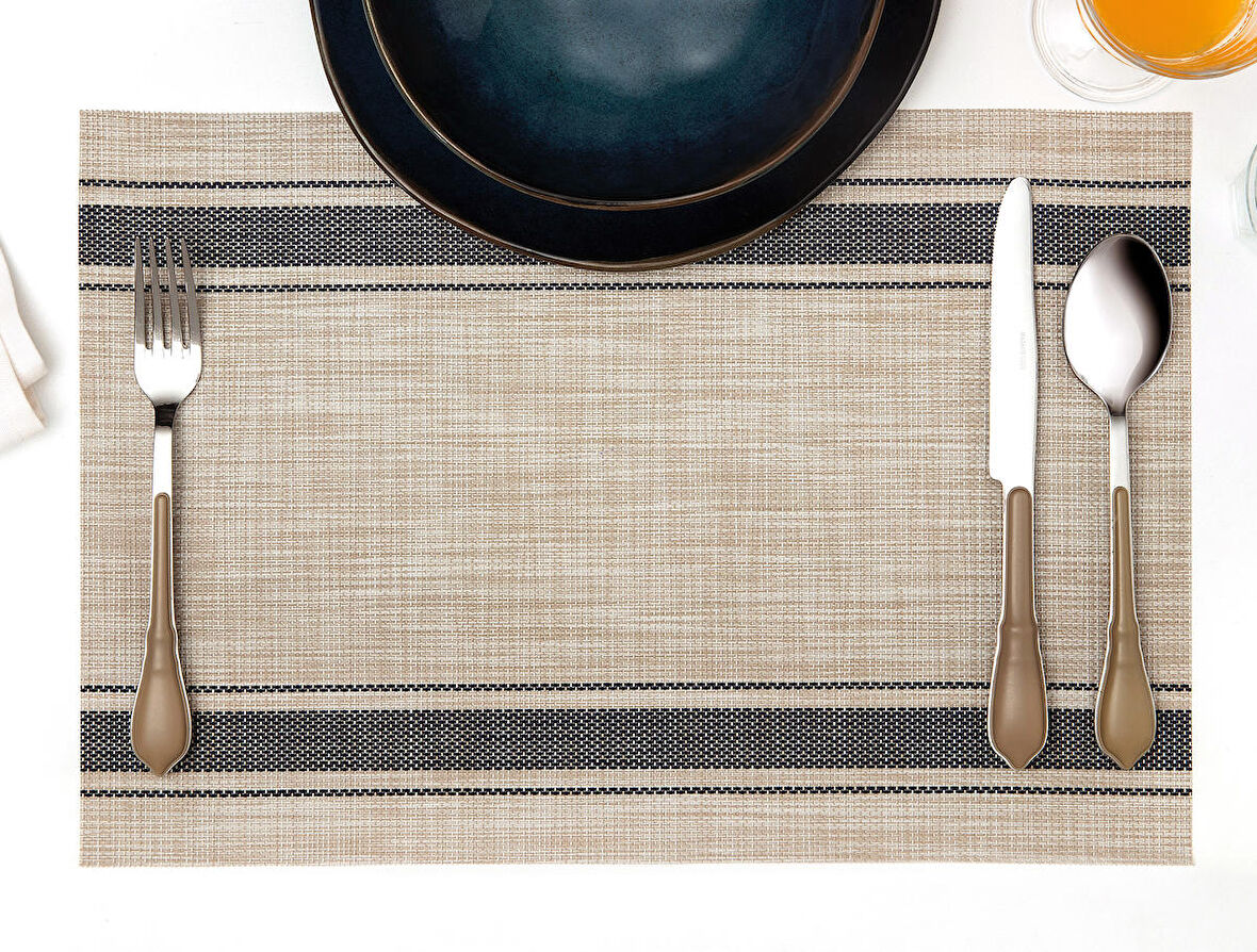 Madame Coco Adonie Amerikan Servis