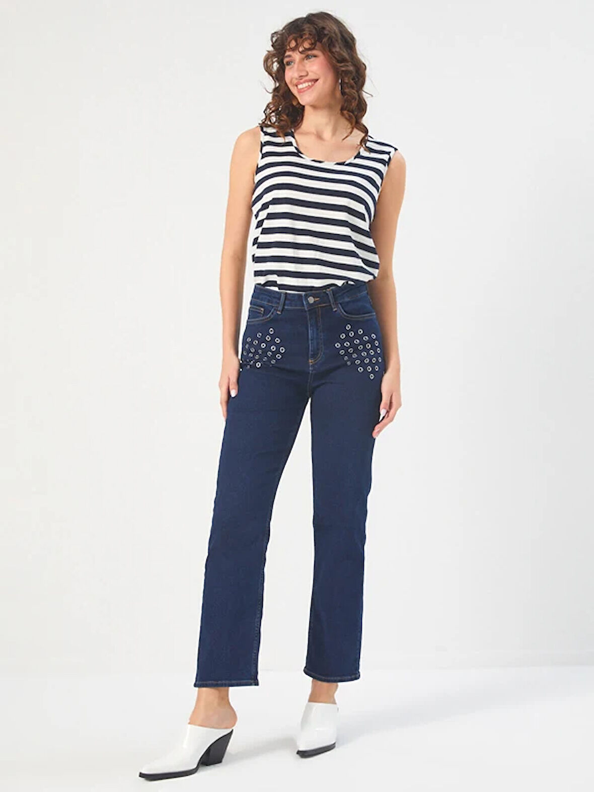 Kuşgözü Detaylı Straight Fit Jean Pantolon 68457