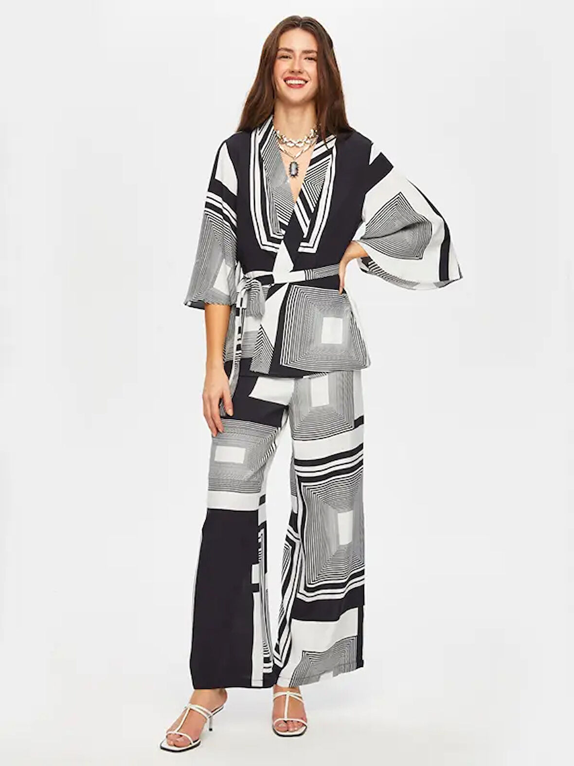 Monochrome Çizgili Desen Kimono 003