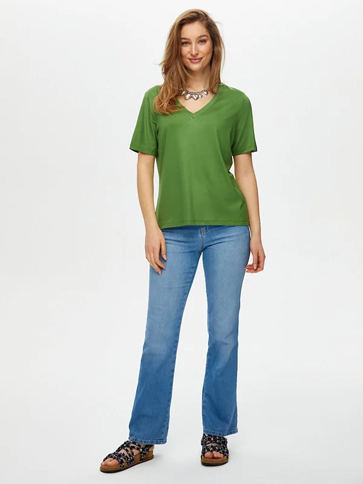 V Yaka Kısa Kol  T-Shirt S25TSH001