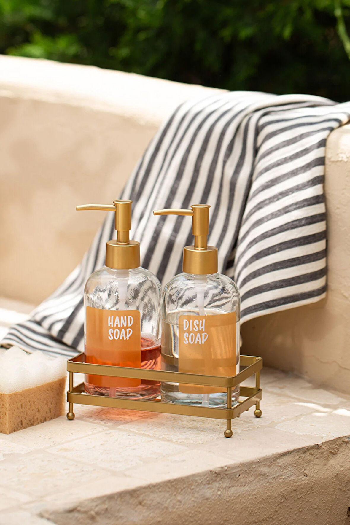 Zen Gold Metal Kare Stantlı 2'li Sıvı Sabunluk Seti 420 cc