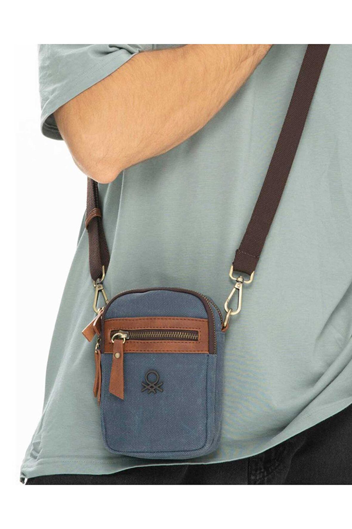 Kadın Benetton Çapraz Askılı Erkek Çantası BNT_992