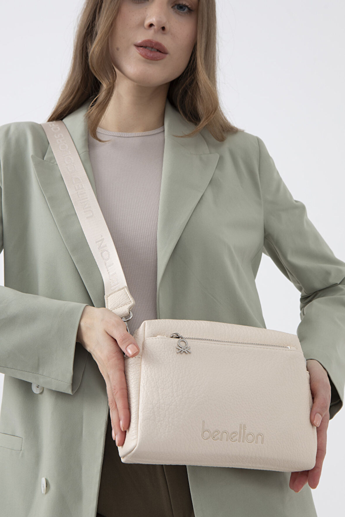 UNITED COLORS OF BENETTON KADIN EL ÇANTASI C.BNT_1476