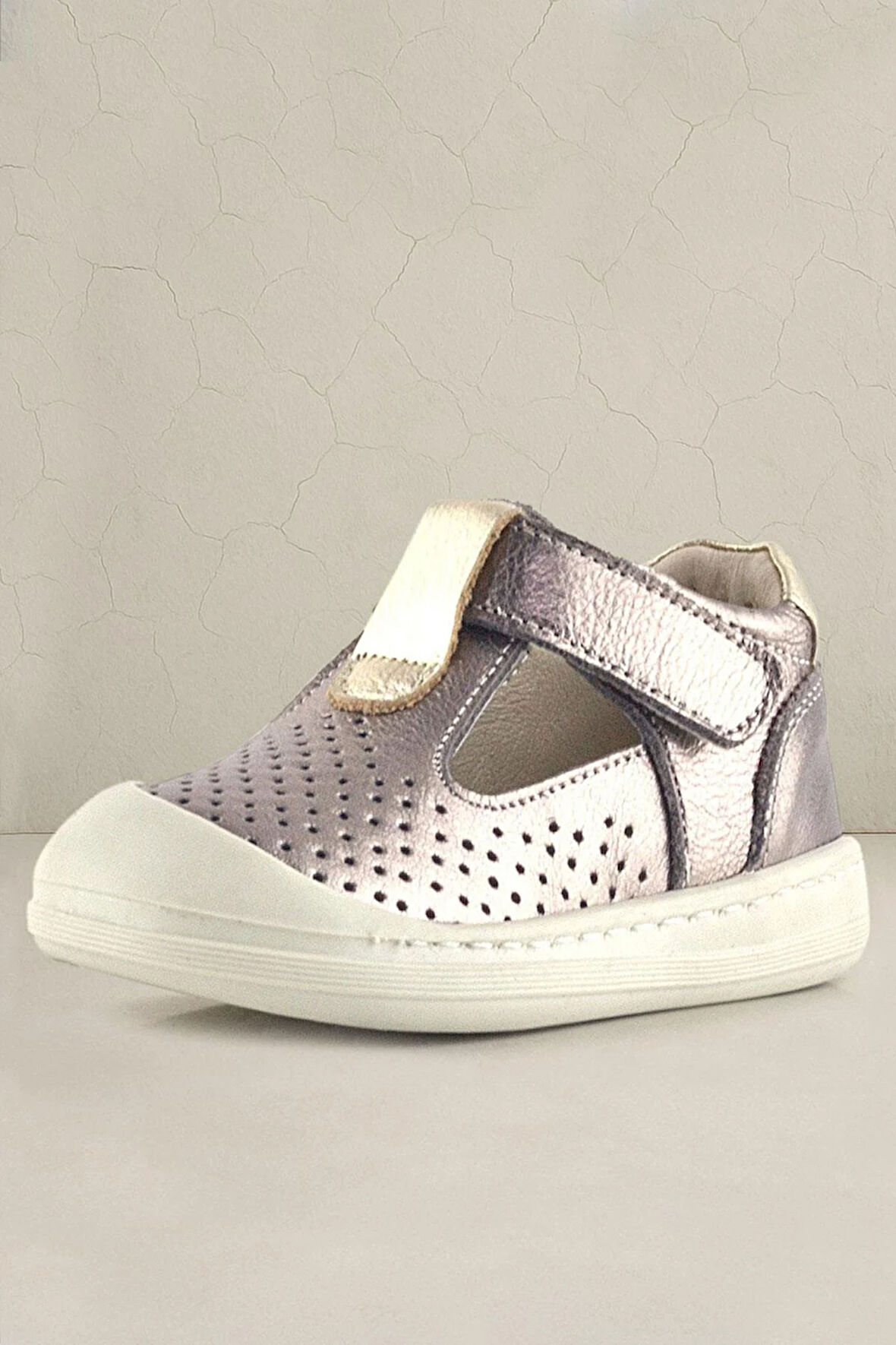 Rakerplus Shaun Hakiki Deri Altın Cırtlı Anatomik Kız Bebek Sandalet