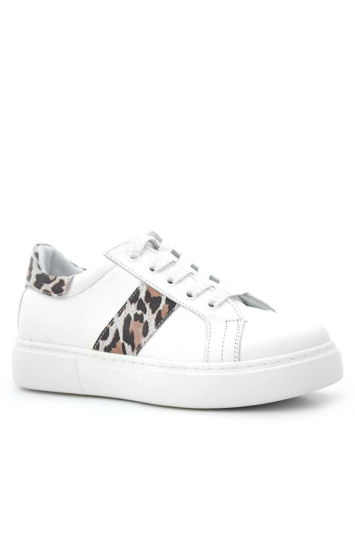 Hakiki Deri Beyaz Bağcıklı Leopar Desenli Kız Çocuk Spor Ayakkabı
