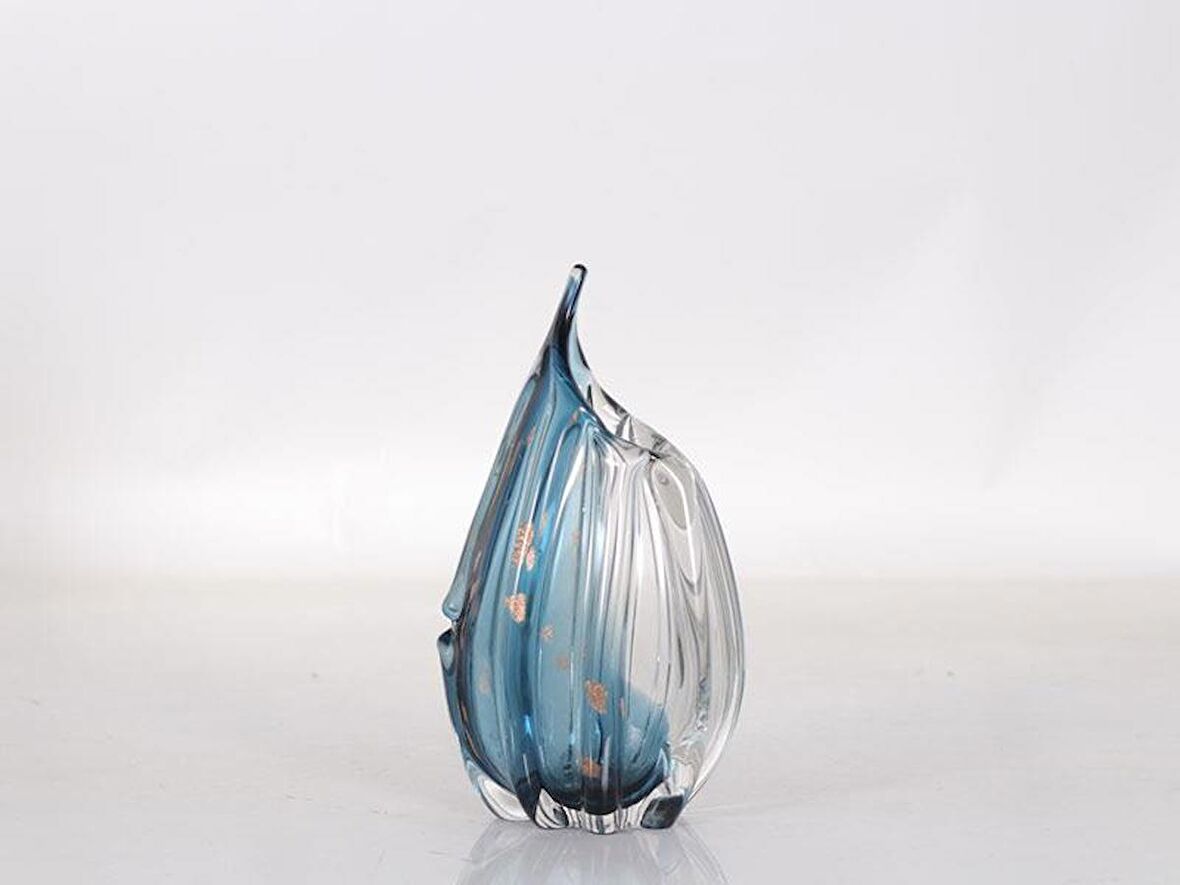 BLUE AND CLEAR SMALL GLASS VASE 17X11X30 CM