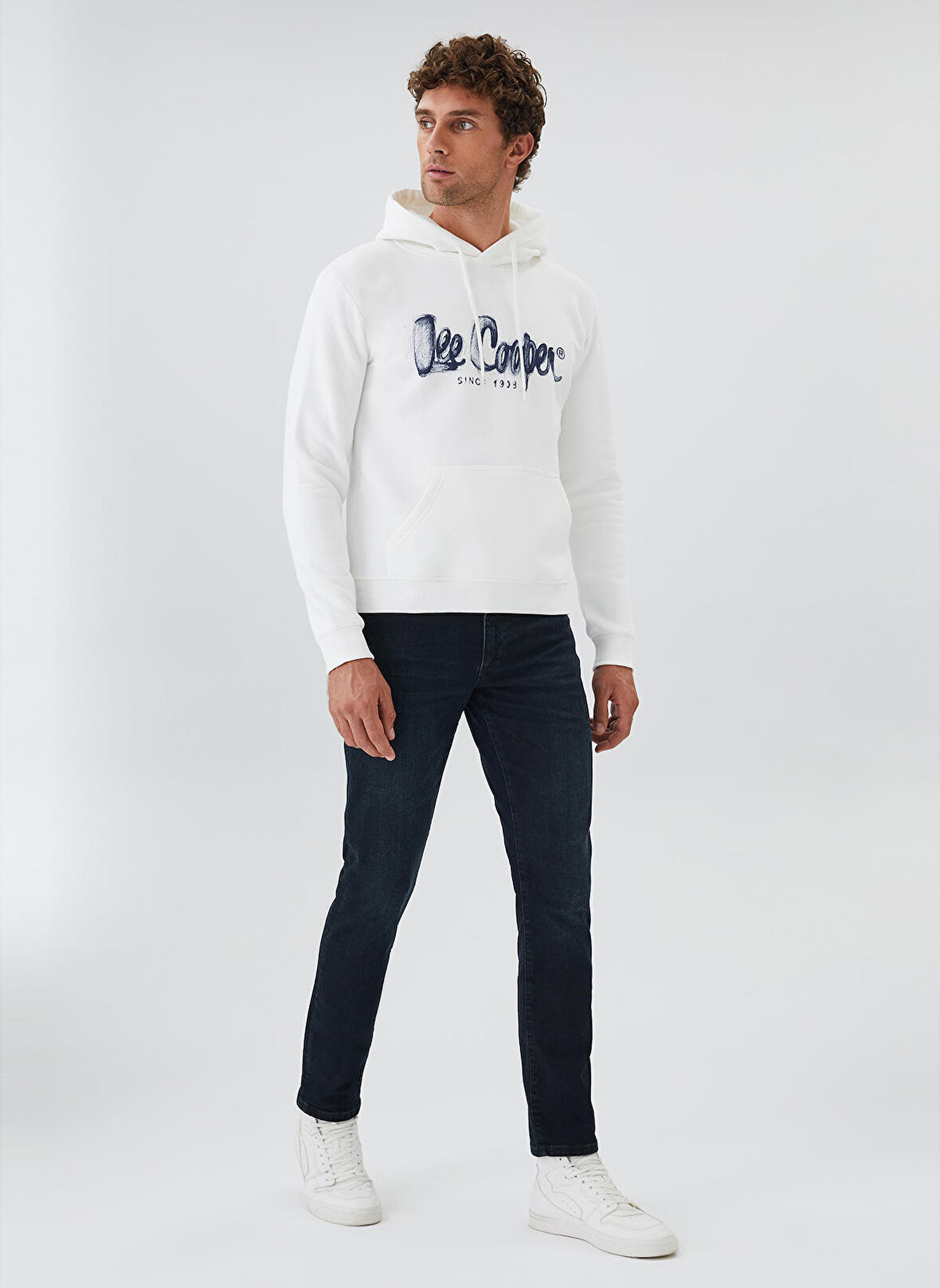 Lee Cooper Kapüşonlu Regular Fit Baskılı Kırık Beyaz Erkek Şardonlu Sweatshirt 231 LCM 241020 TESS OFF WHITE