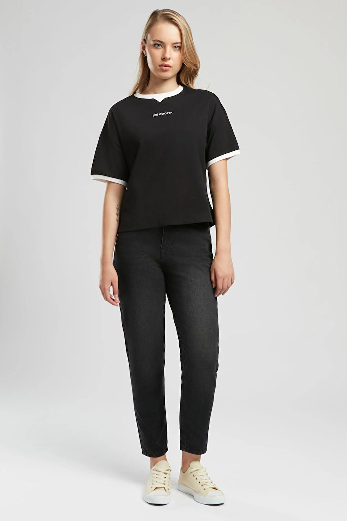 Briana Kadın O Yaka T-Shirt Siyah
