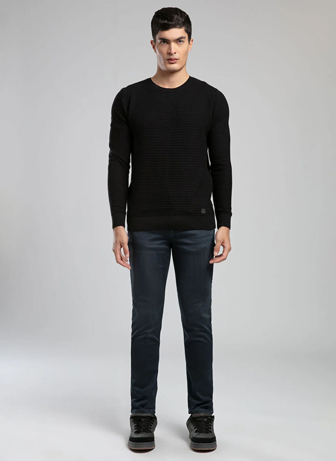 Lee Cooper Yuvarlak Yaka Regular Fit Siyah Erkek Kazak 261 LCM 241018 DUANE SİYAH