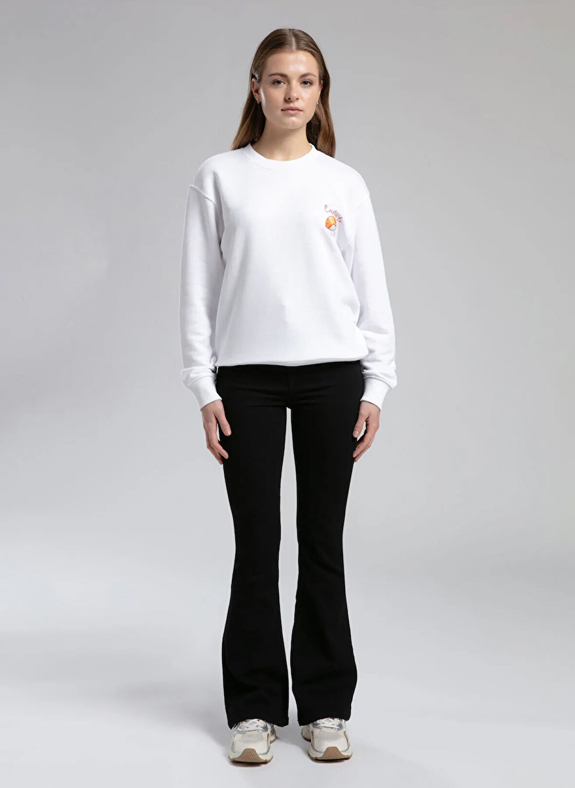 Lee Cooper O Yaka Düz Beyaz Kadın Sweatshırt 261 LCF 241012 HYLDA BEYAZ