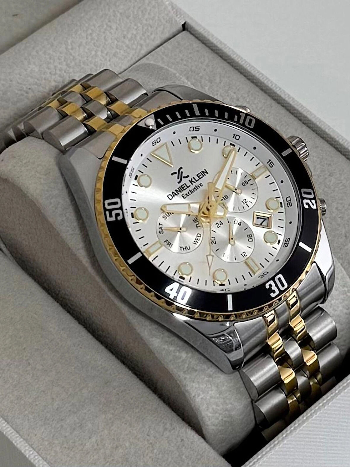 DANİEL KLEİN ERKEK KOL SAATİ ÇELİK KASA - KORDON 5 ATM SUYA DAYANIKLI