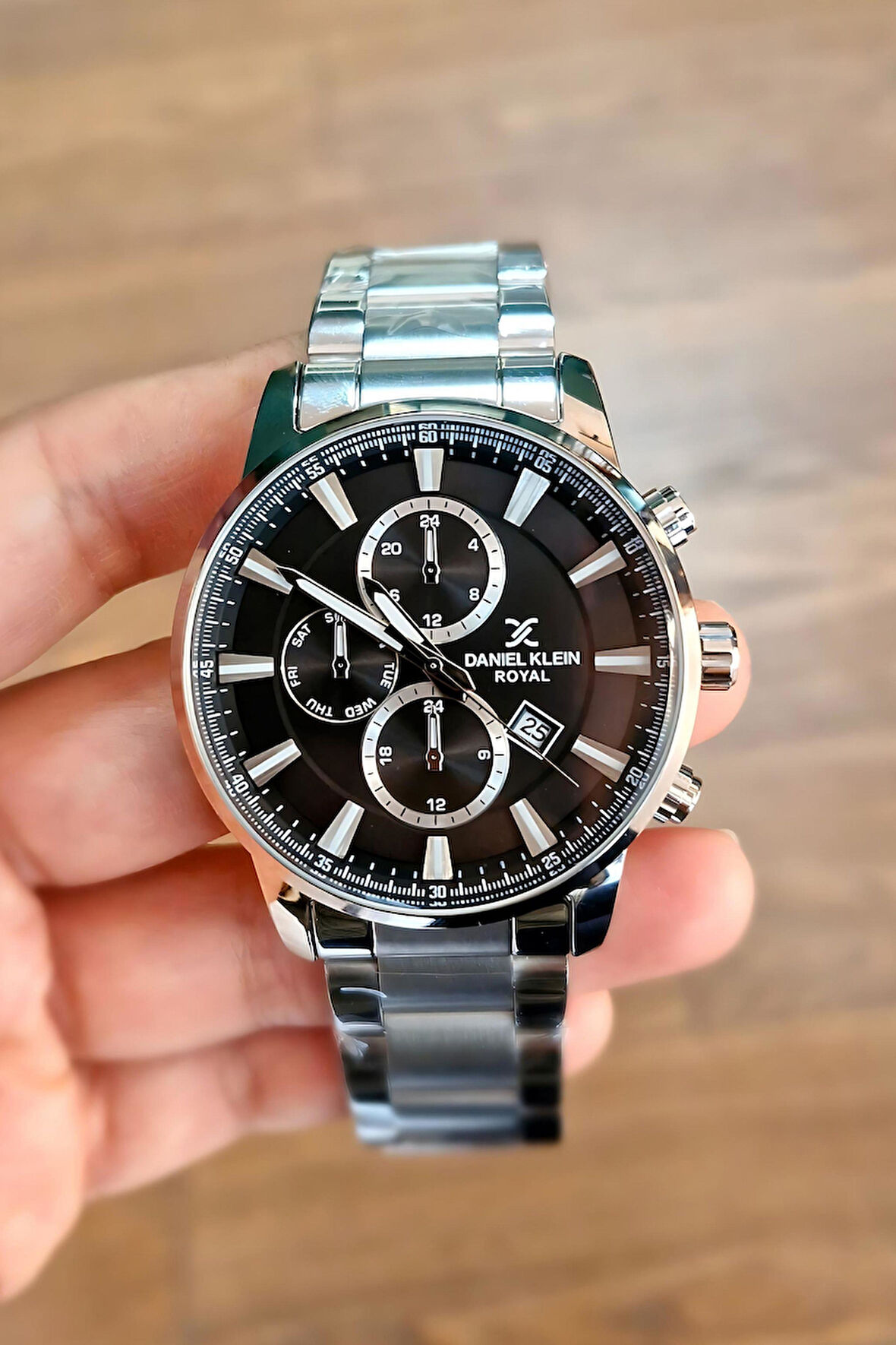 Daniel Klein Çelik Kordon Erkek Kol Saati Gri Siyah DKE.1.10803-1