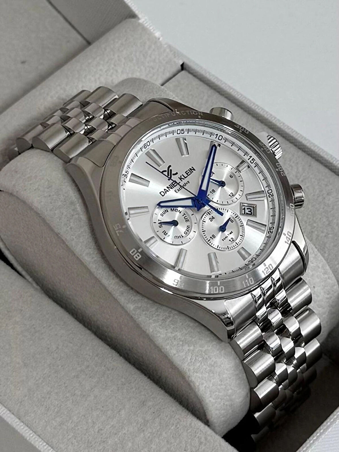 DANİEL KLEİN ERKEK KOL SAATİ ÇELİK KASA - KORDON 3 ATM SUYA DAYANIKLI