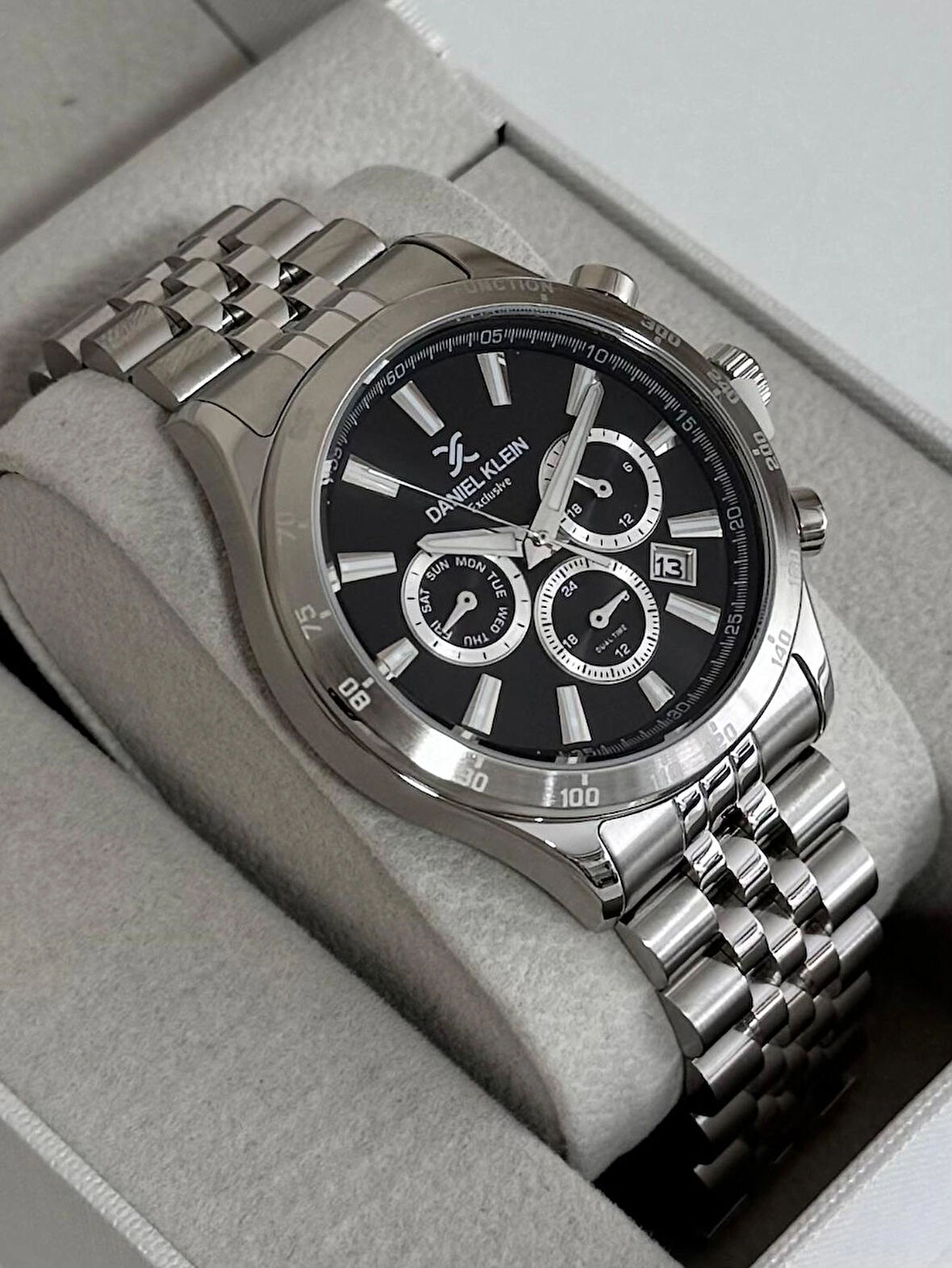 DANİEL KLEİN ERKEK KOL SAATİ ÇELİK KASA - KORDON 3 ATM SUYA DAYANIKLI