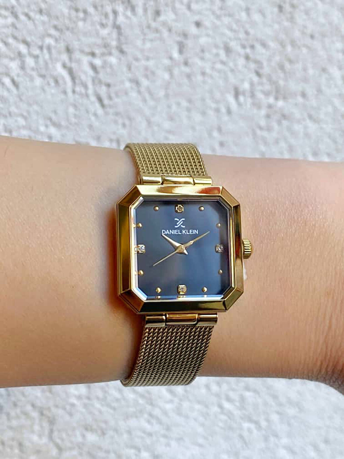 Daniel Klein DKE.1.10954 Kare Kadran Hasır Kordon 3 Atm Suya Dayanıklı Kadın Kol Saati