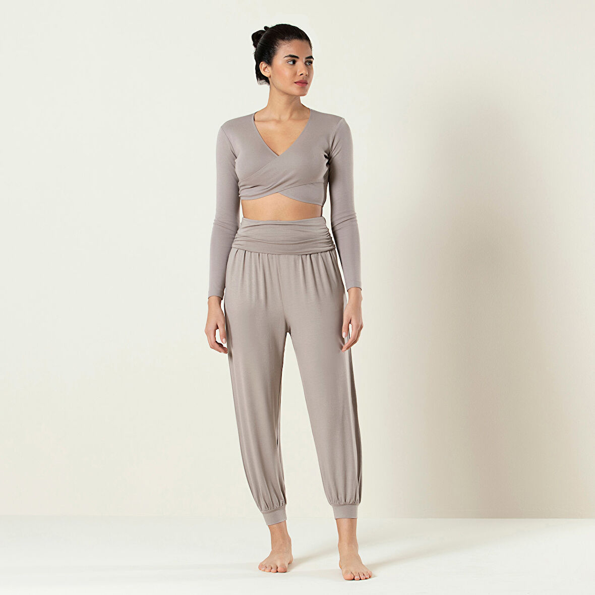 Uzun Kollu Kısa T-shirt Vizon