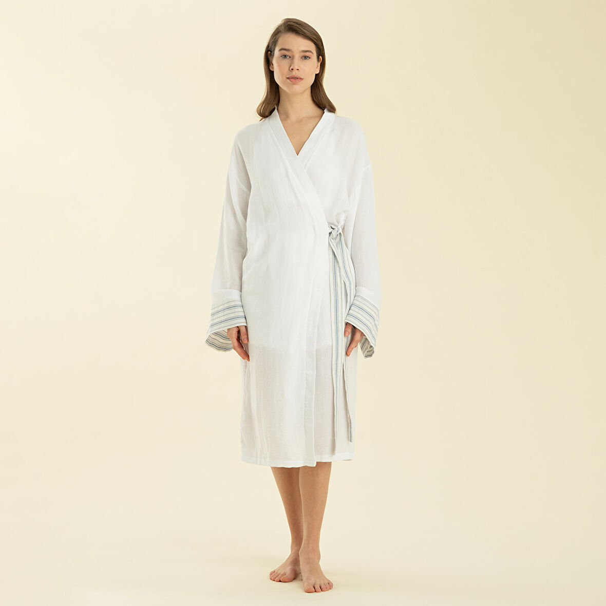 Atıgrado Sabahlık Beyaz/Marin Mavi