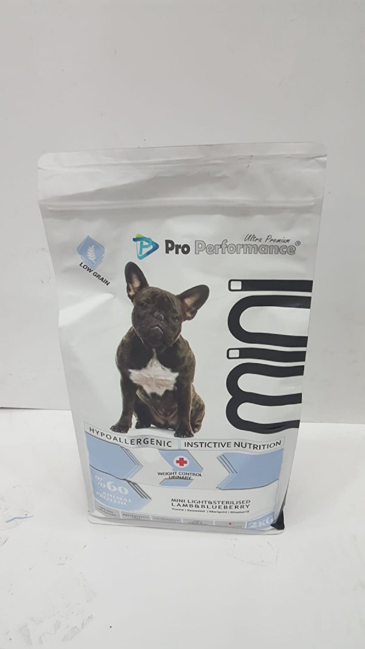 2 KG PRO PERFORMANCE KÖPEK MAMASI ADULT MİNİ IRK LIGHT&STERILISED KUZULU & YABAN MERSİNLİ